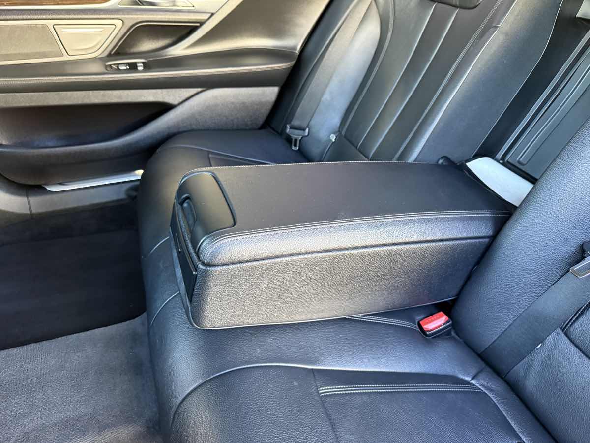 2016 BMW 7 Series 740i - Photo 71