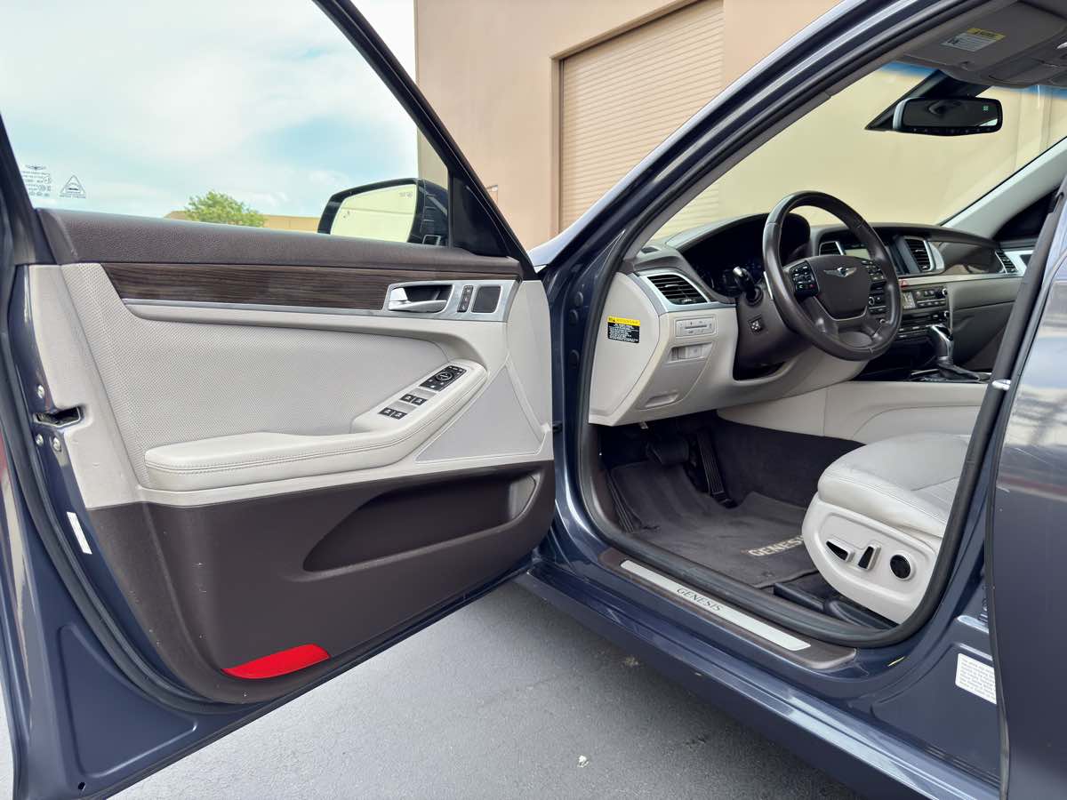2017 Genesis G80 Premium 3.8 5.0 Ultimate photo 29