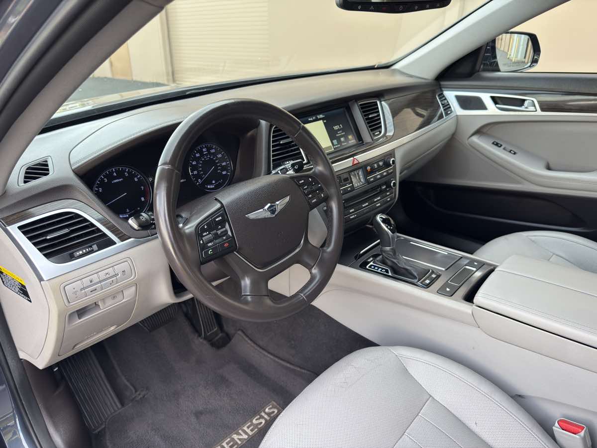 2017 Genesis G80 Premium 3.8 5.0 Ultimate photo 35