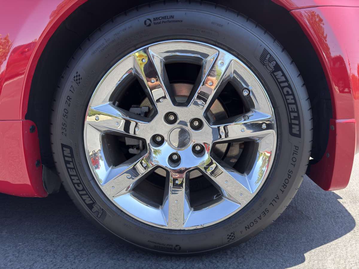 2005 Nissan 350Z Touring photo 20