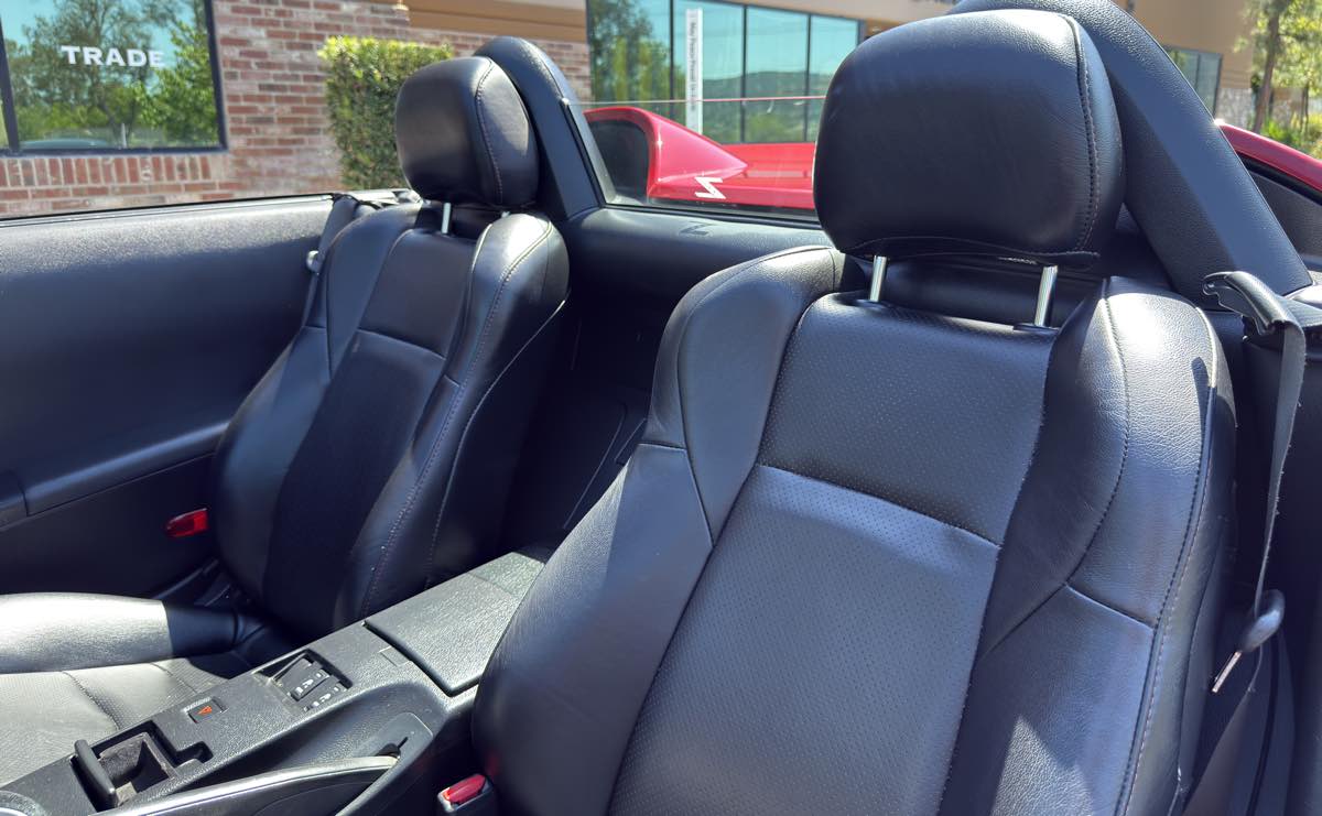 2005 Nissan 350Z Touring photo 28