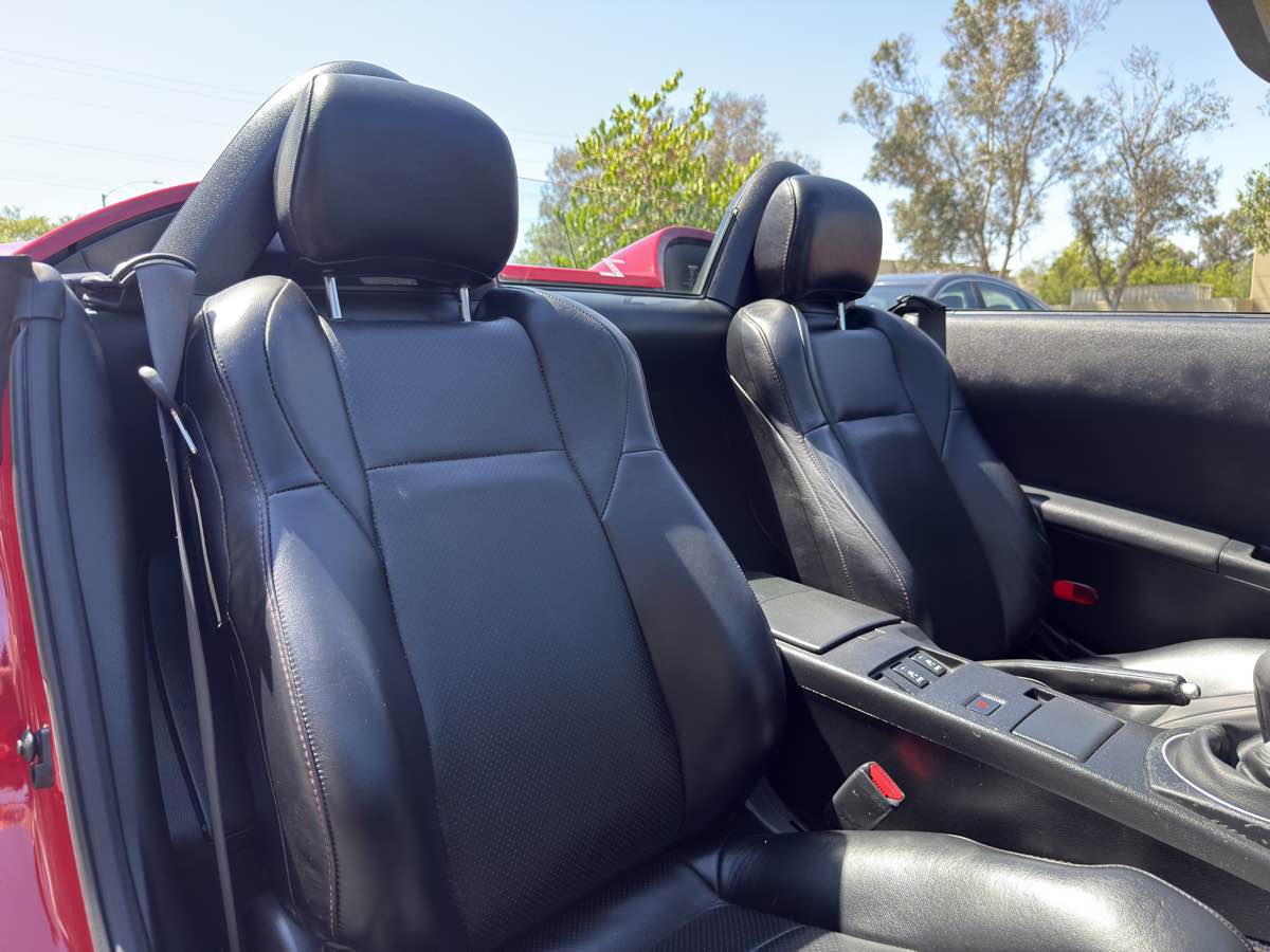 2005 Nissan 350Z Touring photo 40