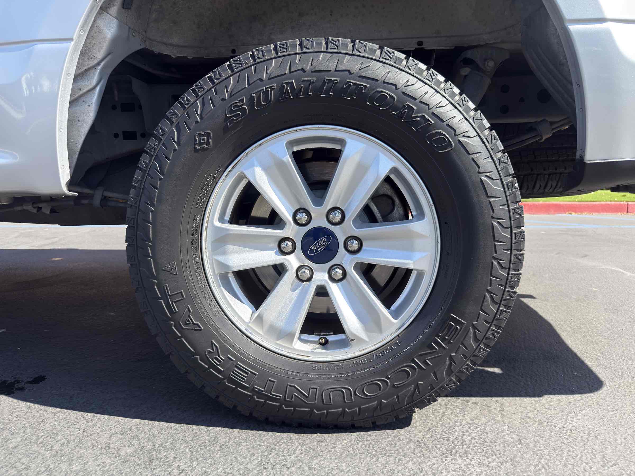 2015 Ford F-150 XLT photo 11