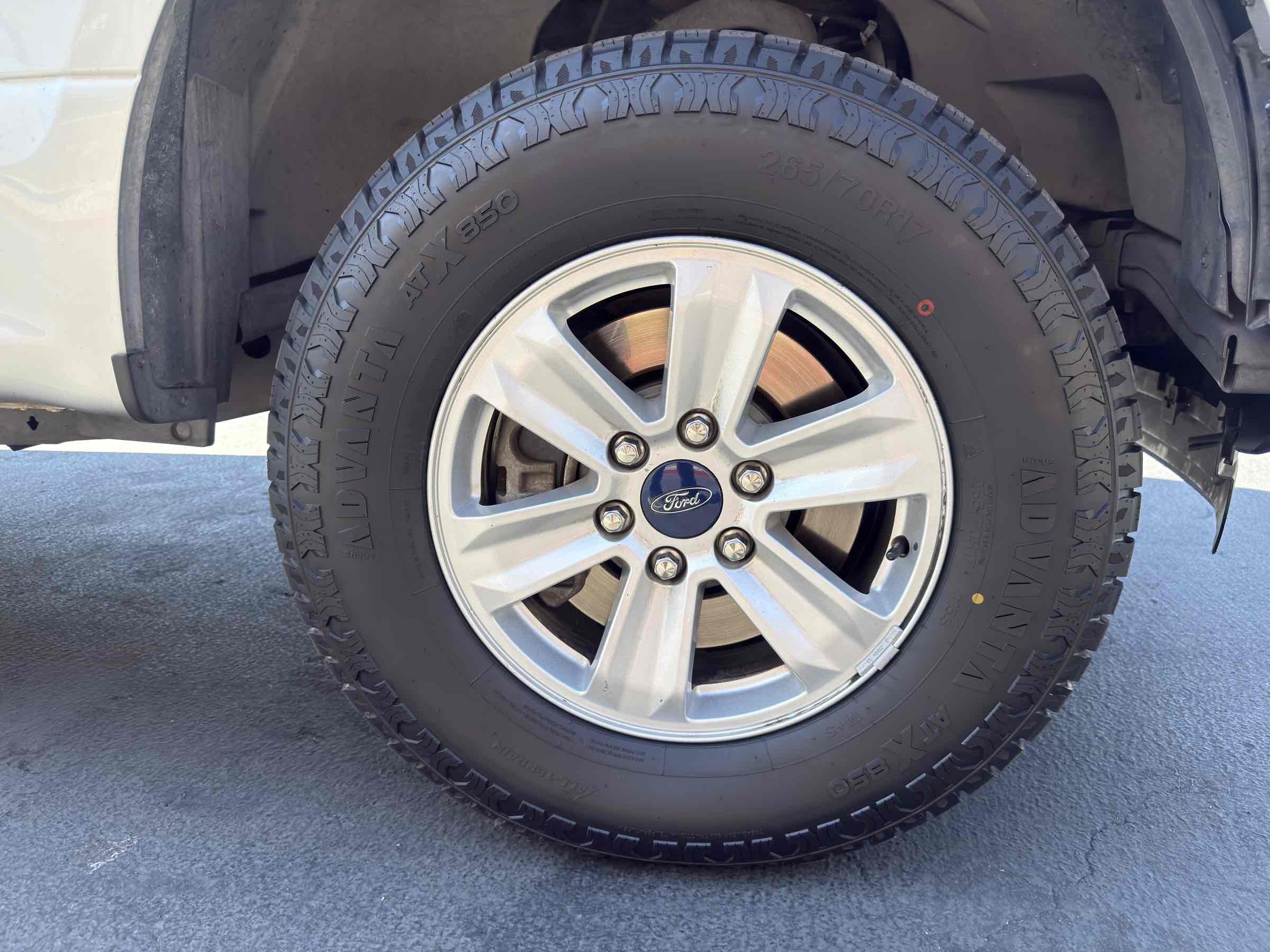 2015 Ford F-150 XLT photo 14