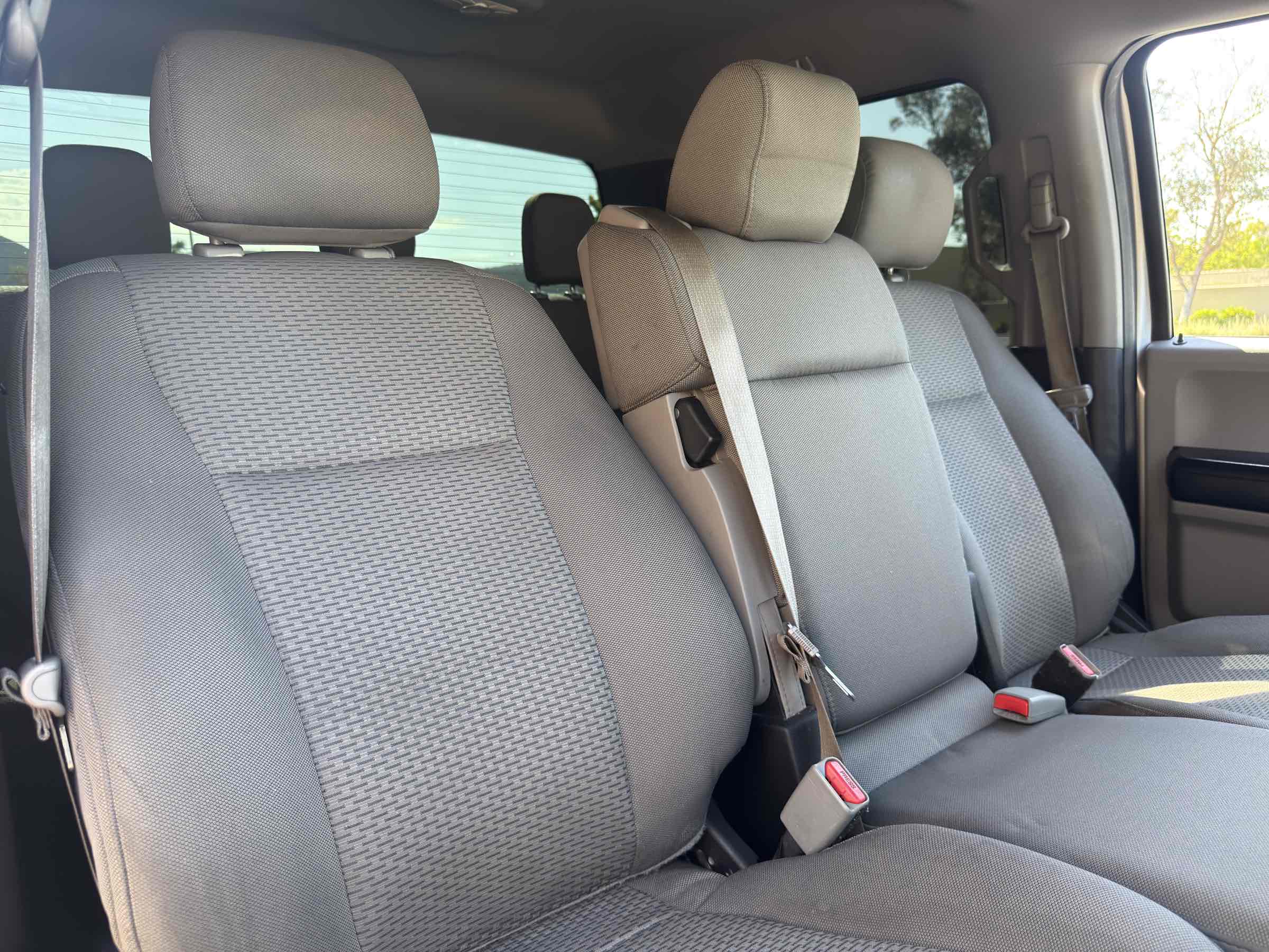 2015 Ford F-150 XLT photo 47