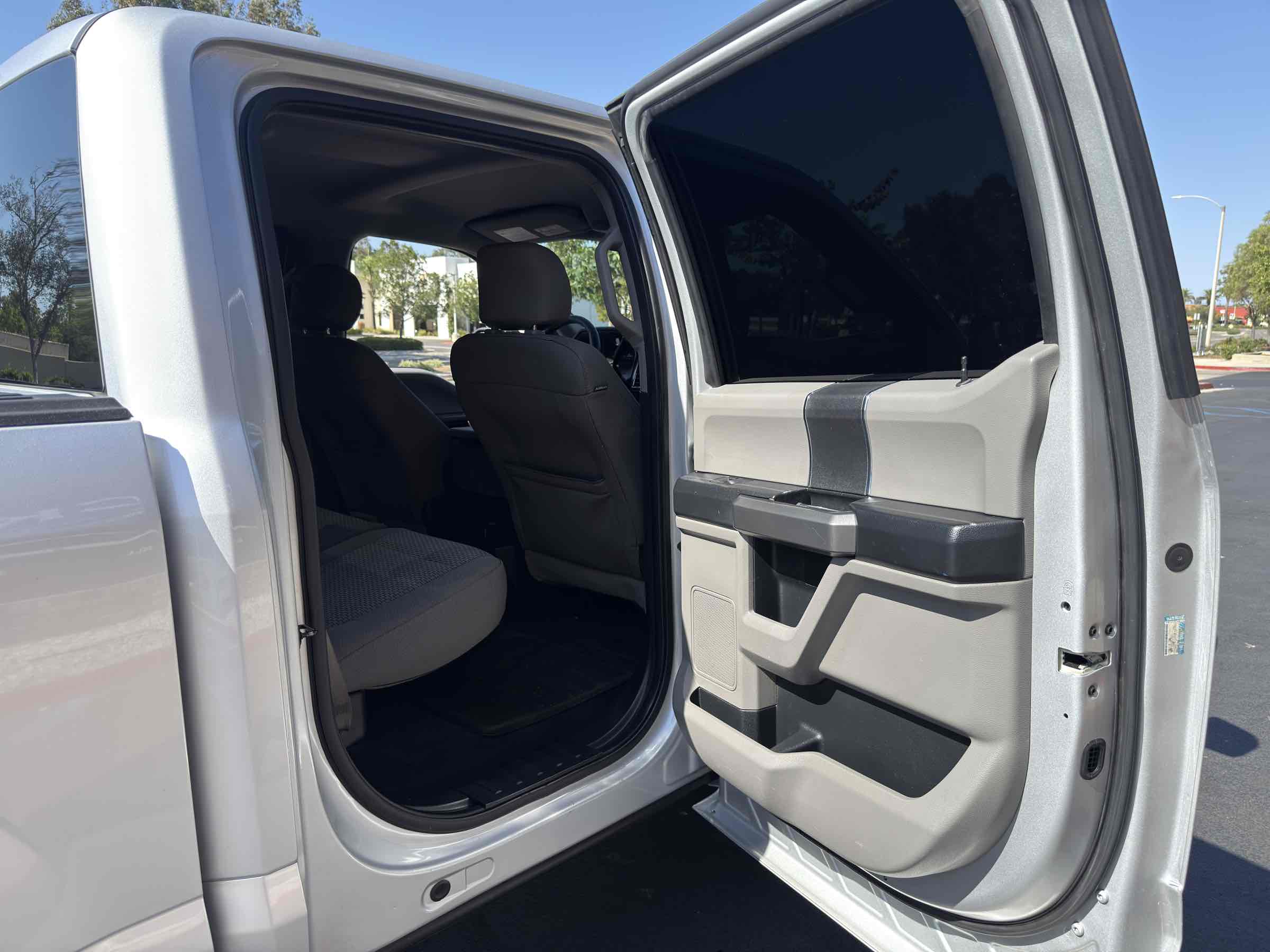 2015 Ford F-150 XLT photo 50