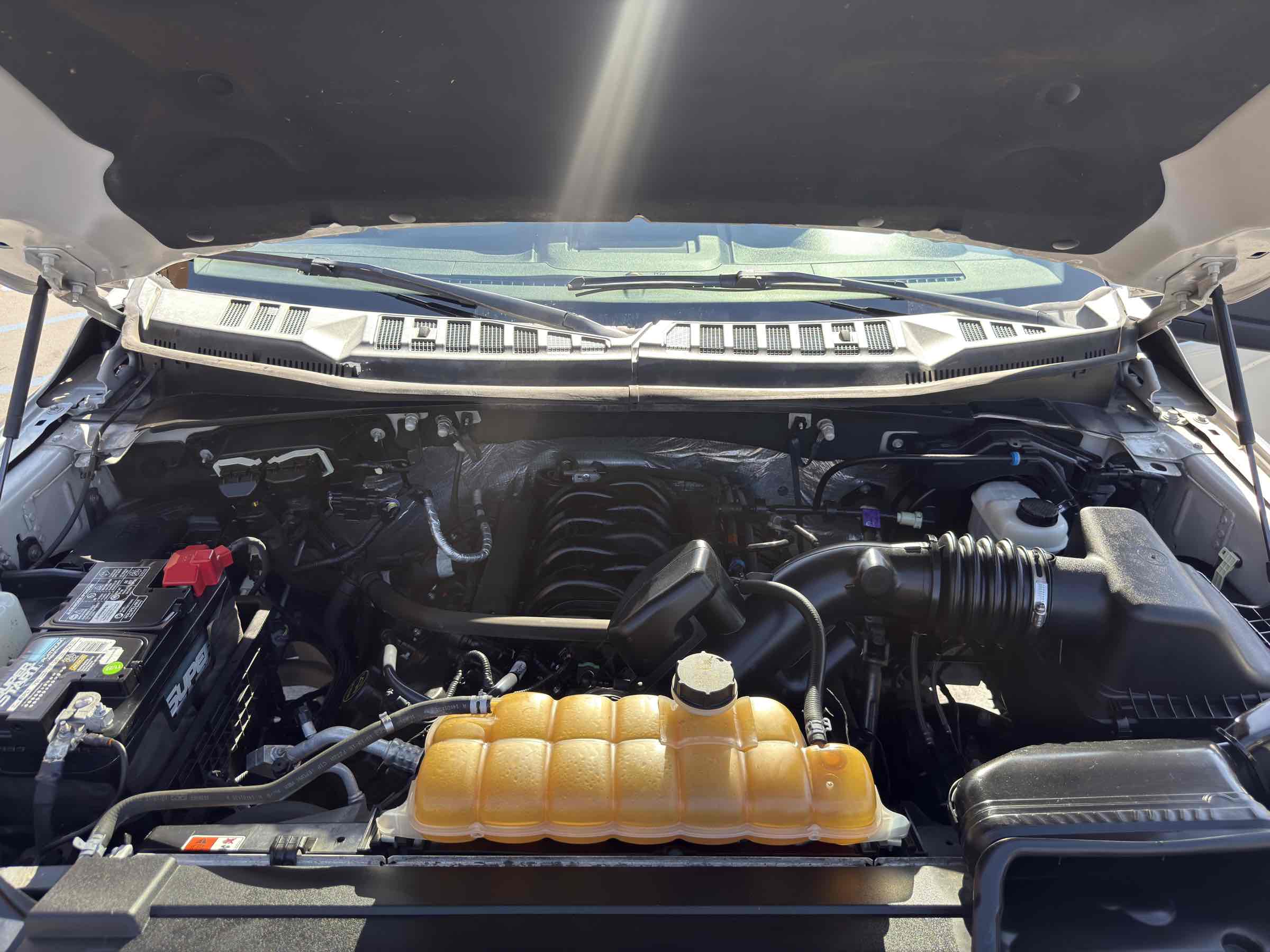 2015 Ford F-150 XLT photo 56