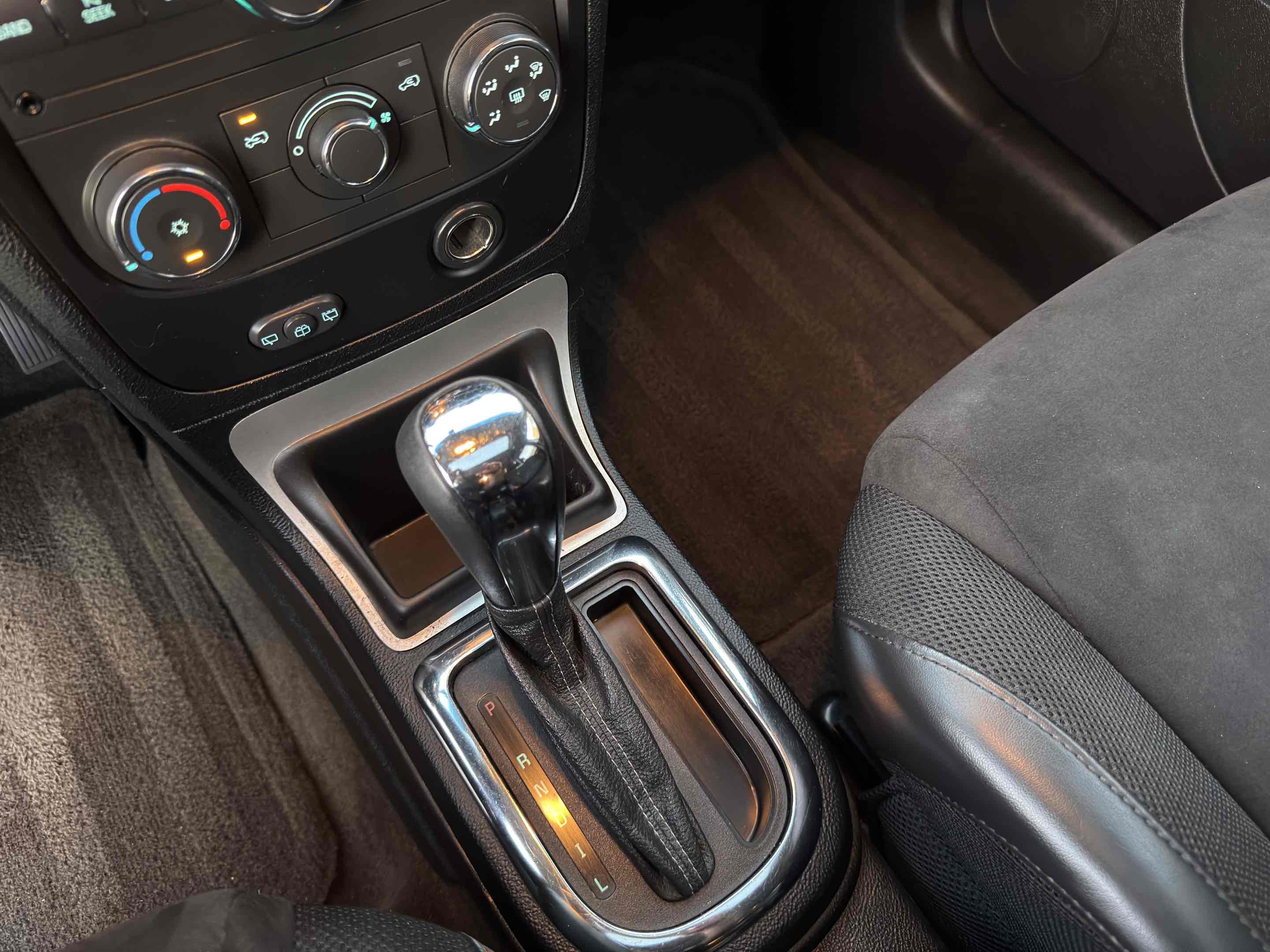 2010 Chevrolet HHR SS photo 36