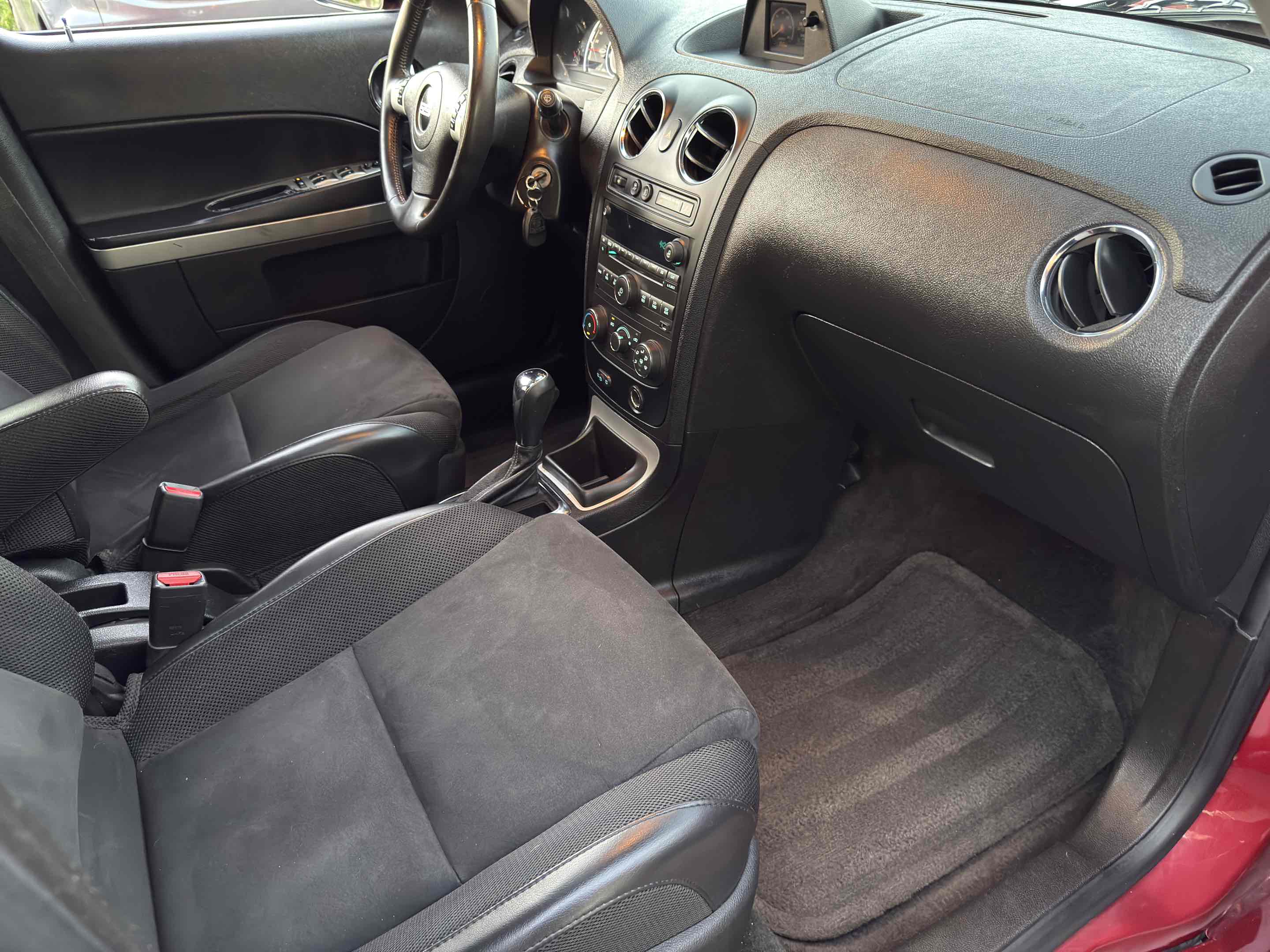 2010 Chevrolet HHR SS photo 41