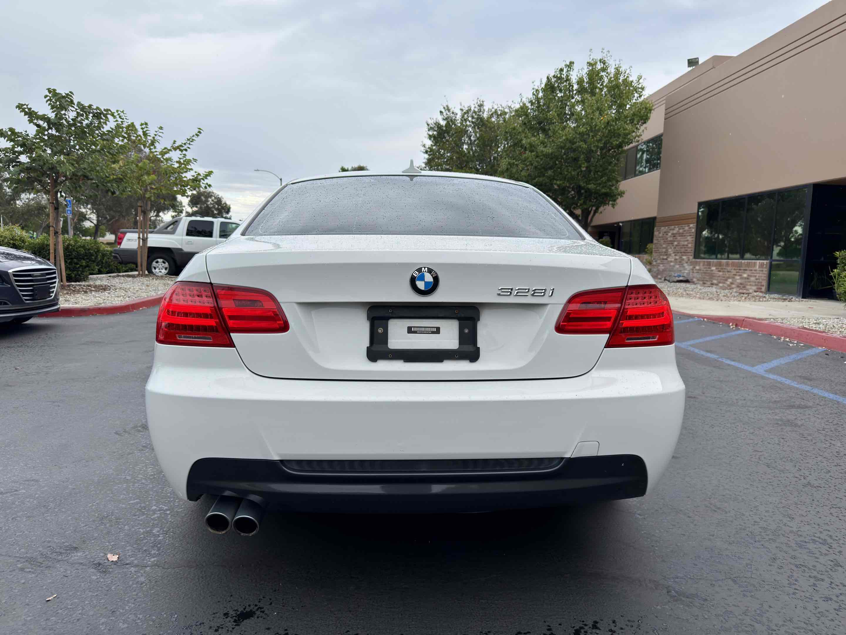 2011 BMW 3 Series 328i - Photo 15