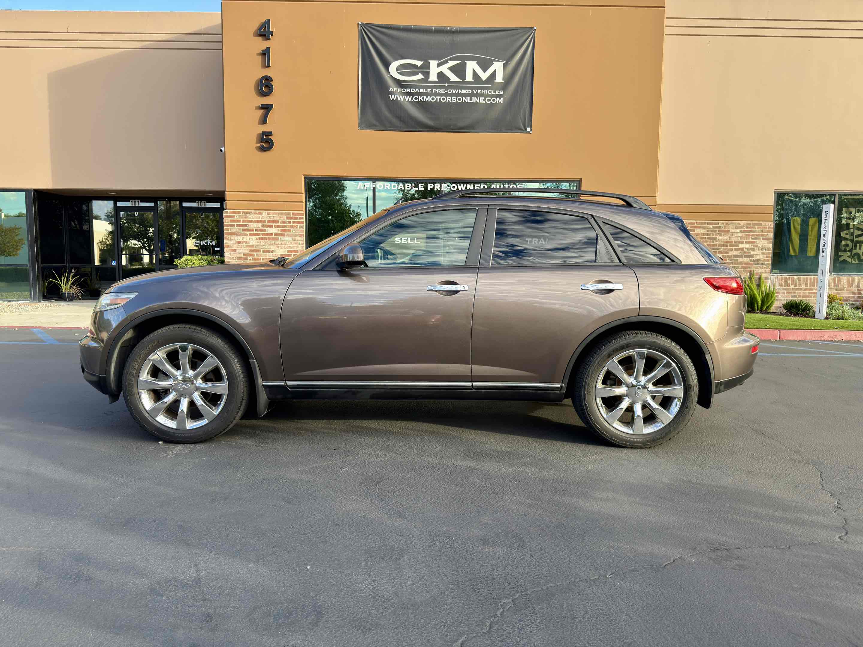 2003 Infiniti FX45 photo 2