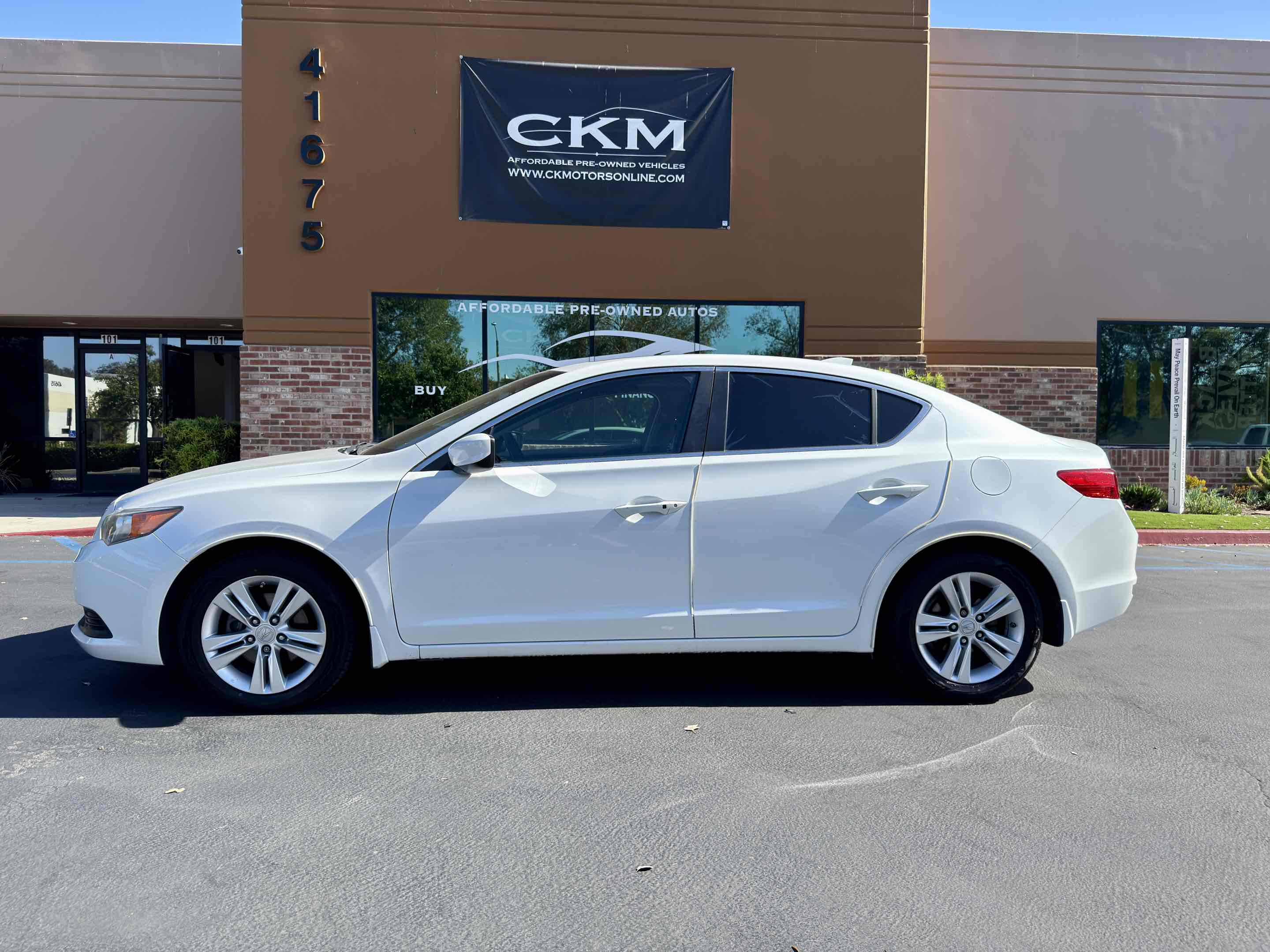 2013 Acura ILX 2.0L photo 3