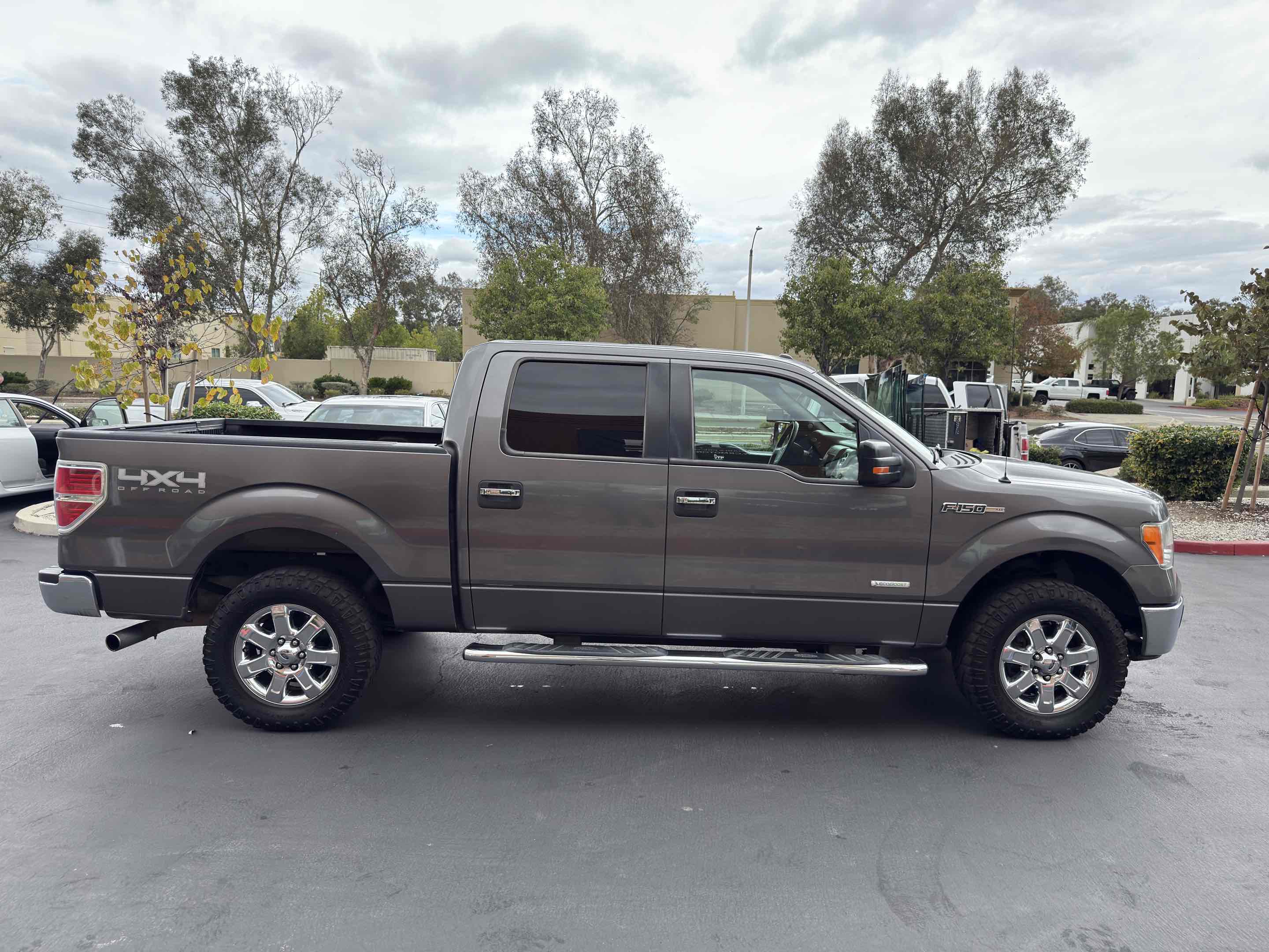 2013 Ford F-150 XLT photo 4