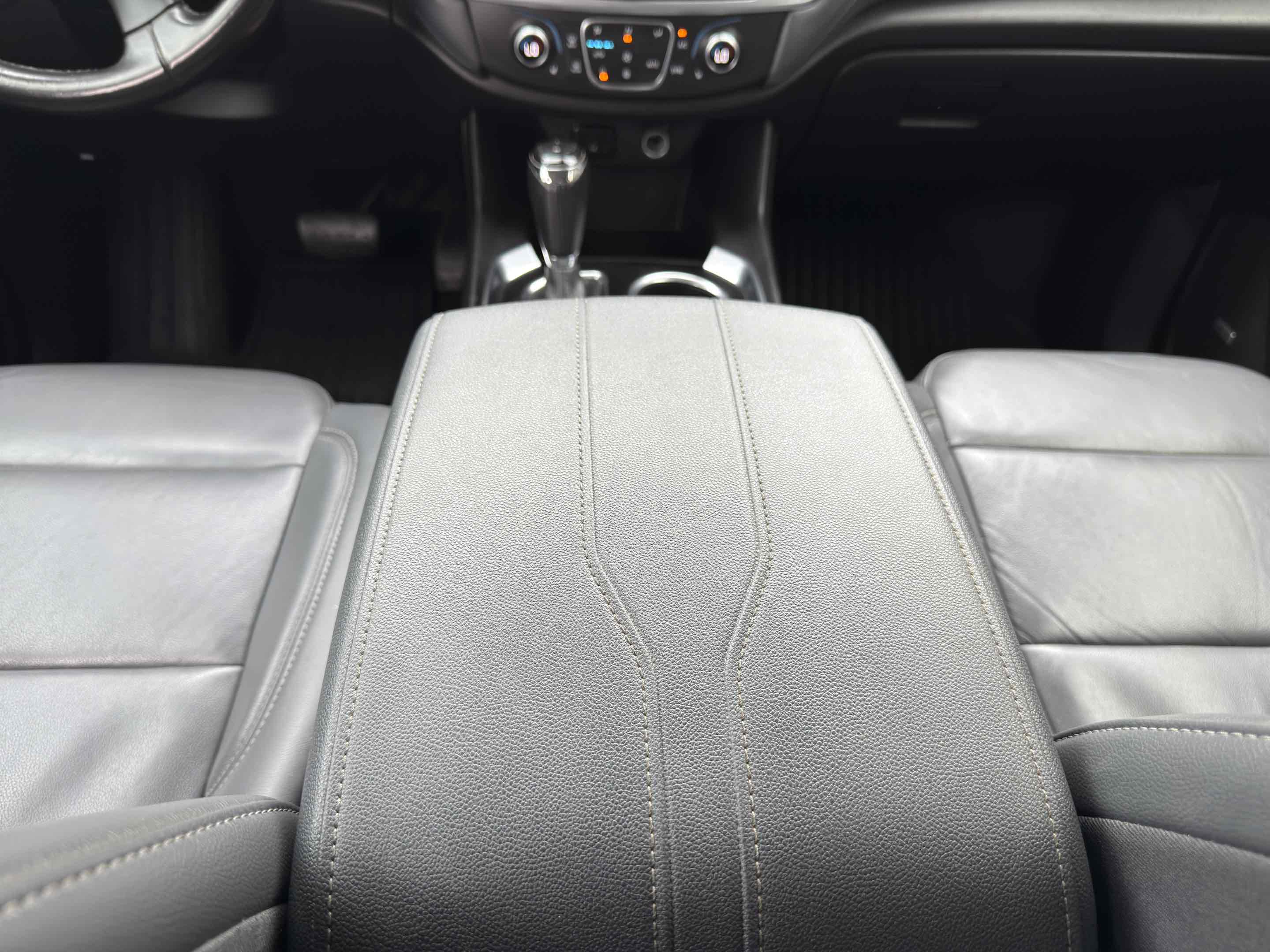 2019 Chevrolet Traverse 3LT - Photo 24