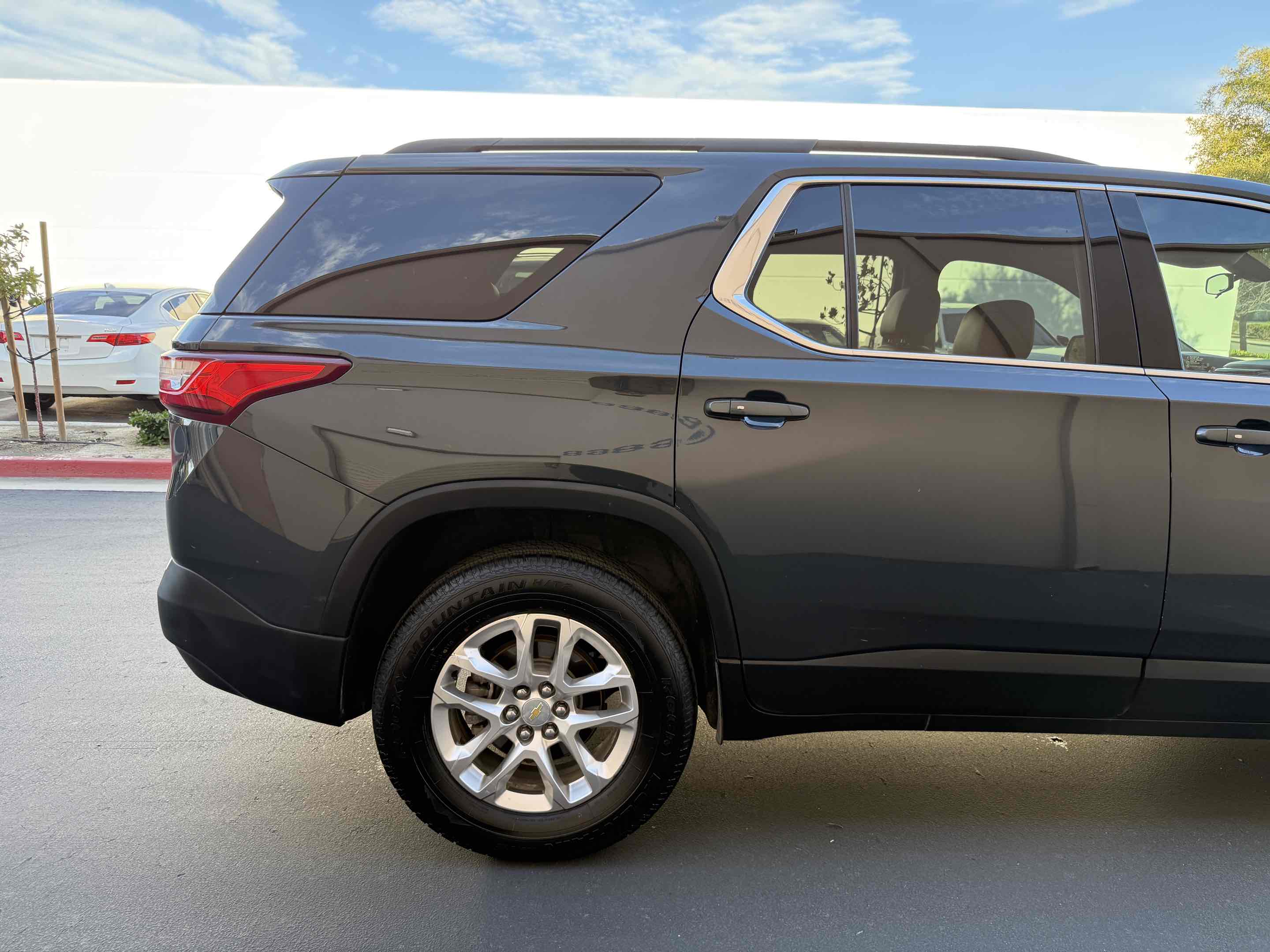 2019 Chevrolet Traverse 3LT - Photo 6