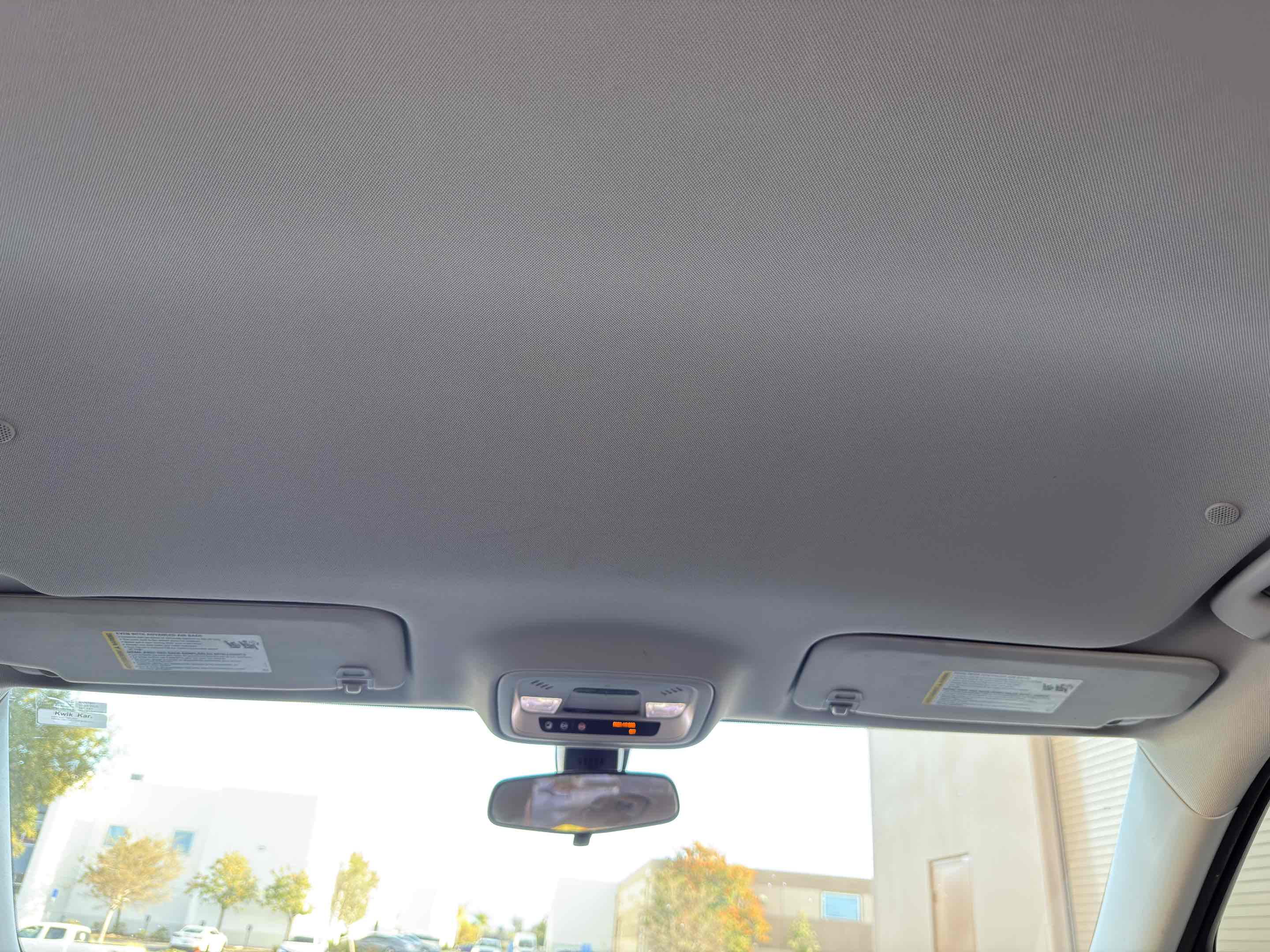2019 Chevrolet Traverse 3LT - Photo 25