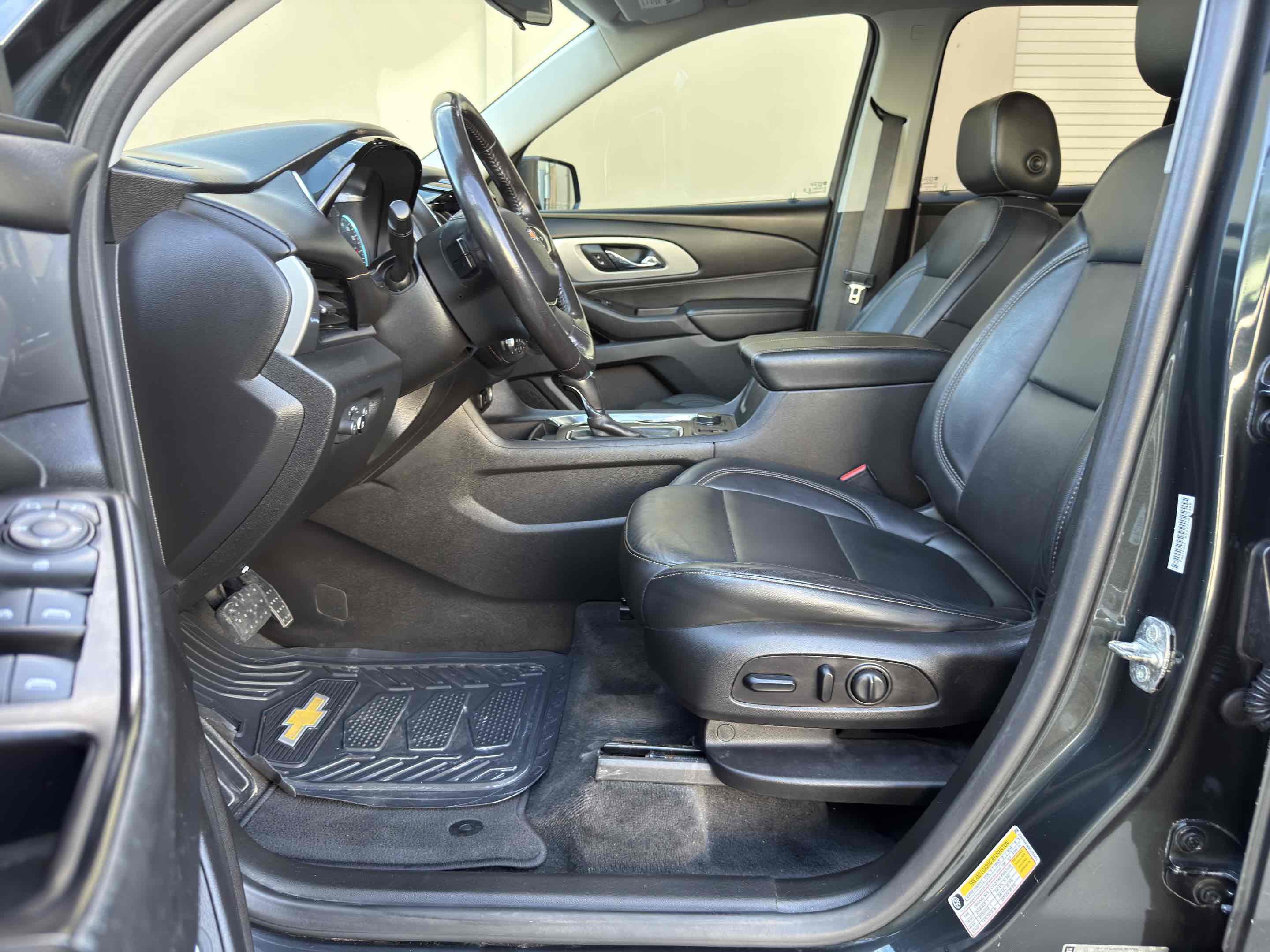 2019 Chevrolet Traverse 3LT - Photo 36