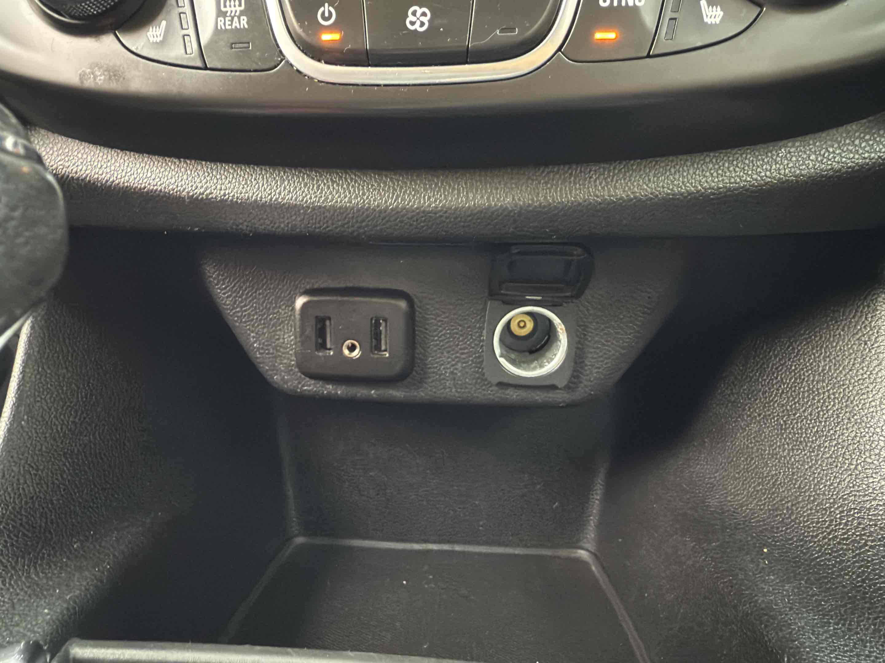 2019 Chevrolet Traverse 3LT - Photo 57
