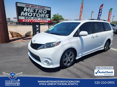 Sold 2015 Toyota Sienna SE