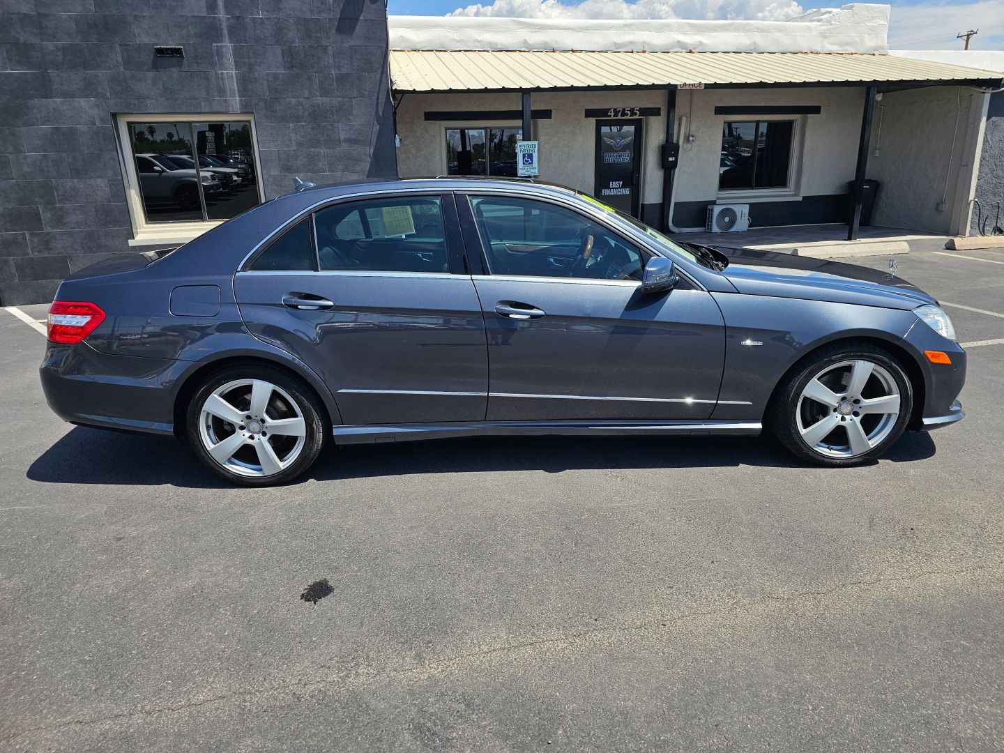 2012 Mercedes Benz E 350 photo 3