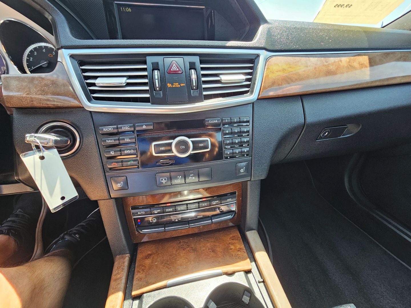 2012 Mercedes Benz E 350 photo 17
