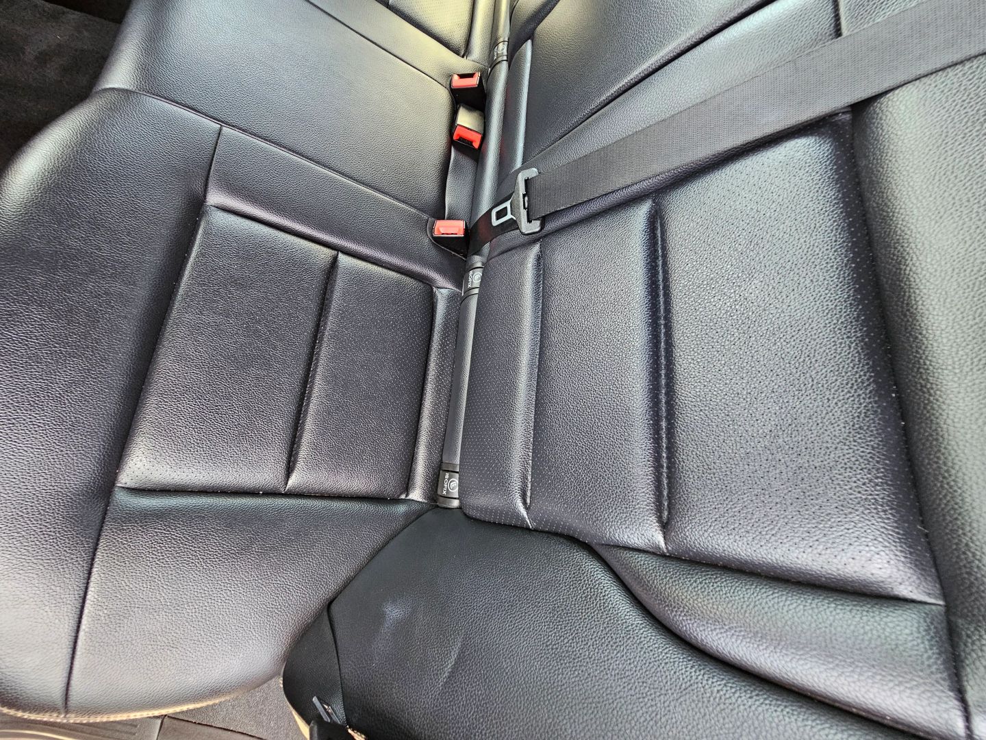 2012 Mercedes Benz E 350 photo 22