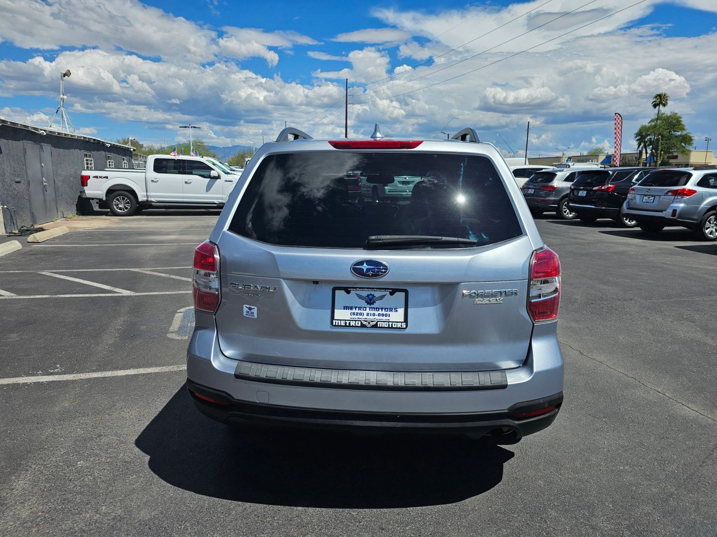 2016 Subaru Forester 2.5i Premium photo 4