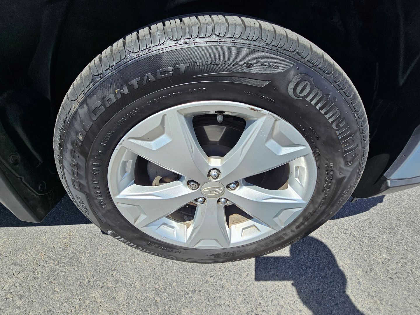 2016 Subaru Forester 2.5i Premium photo 28