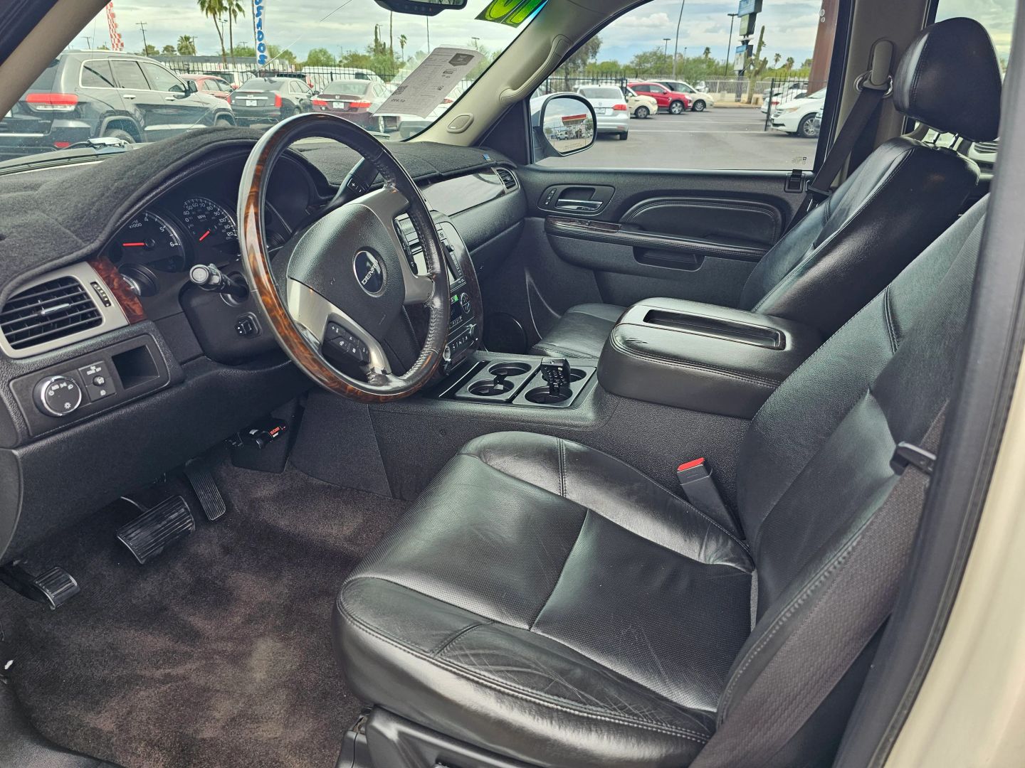 2010 Gmc Yukon Denali photo 9