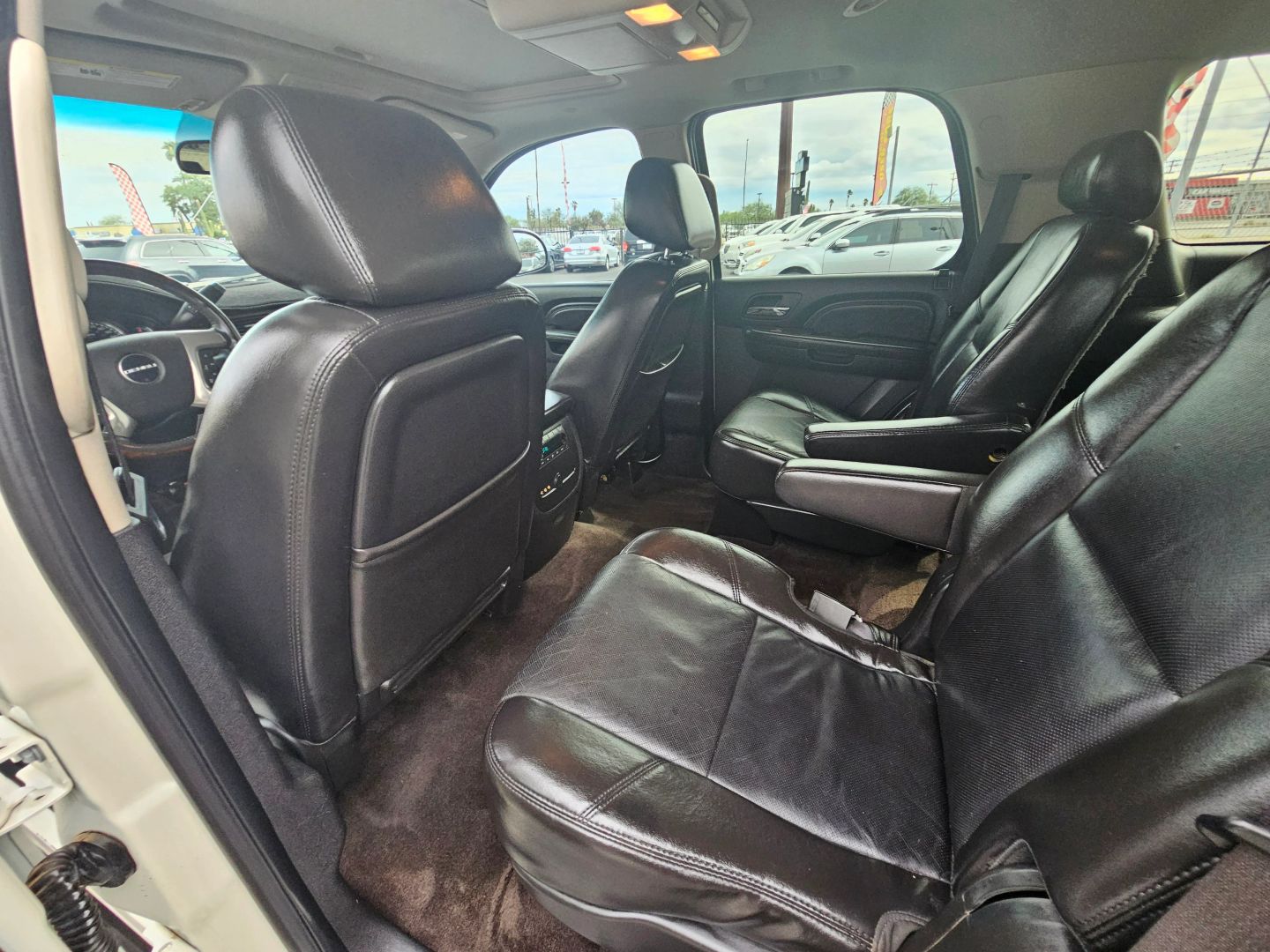 2010 Gmc Yukon Denali photo 21