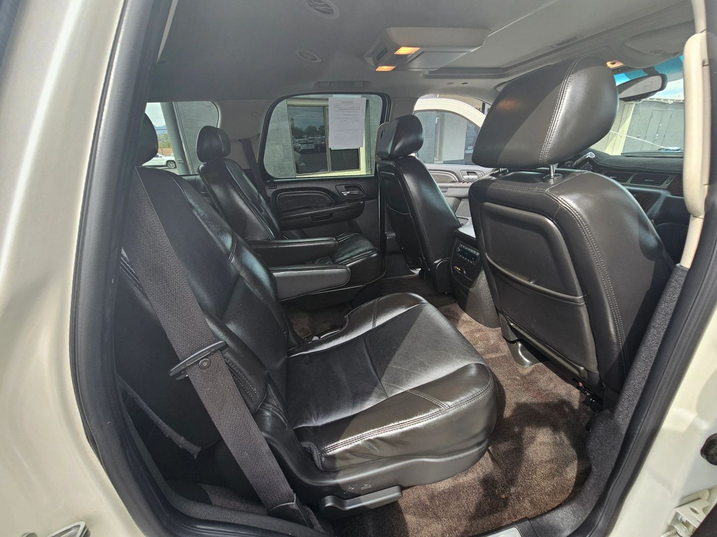 2010 Gmc Yukon Denali photo 25