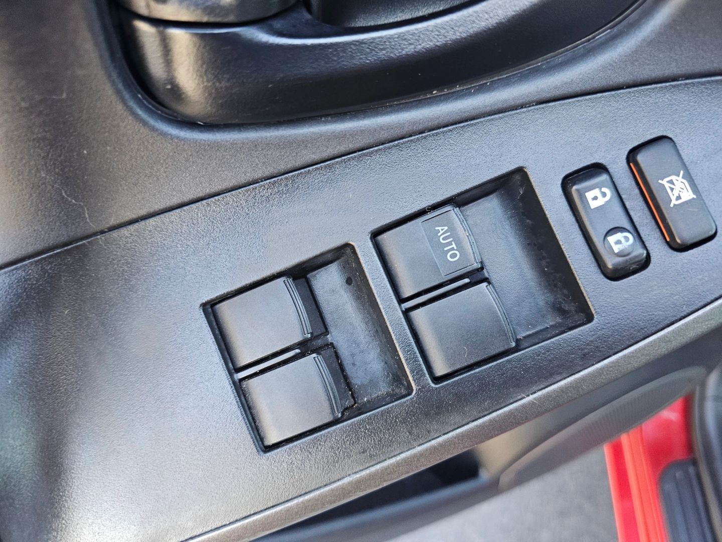 2012 Toyota RAV4 Sport photo 10