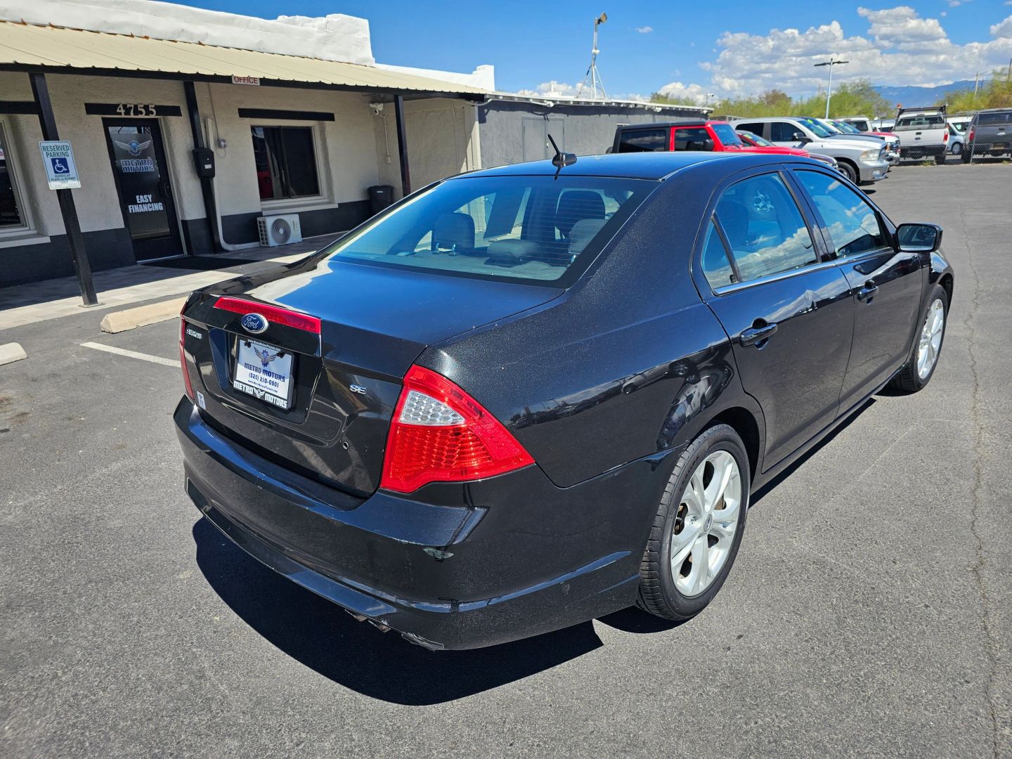 2012 Ford Fusion SE photo 2