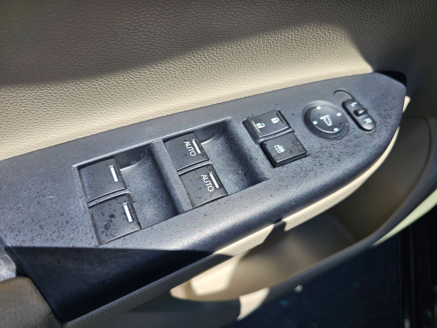 2015 Honda Accord EX-L photo 11