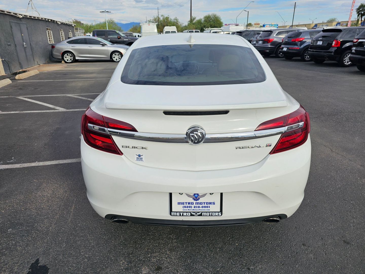2017 Buick Regal Sport Touring photo 4