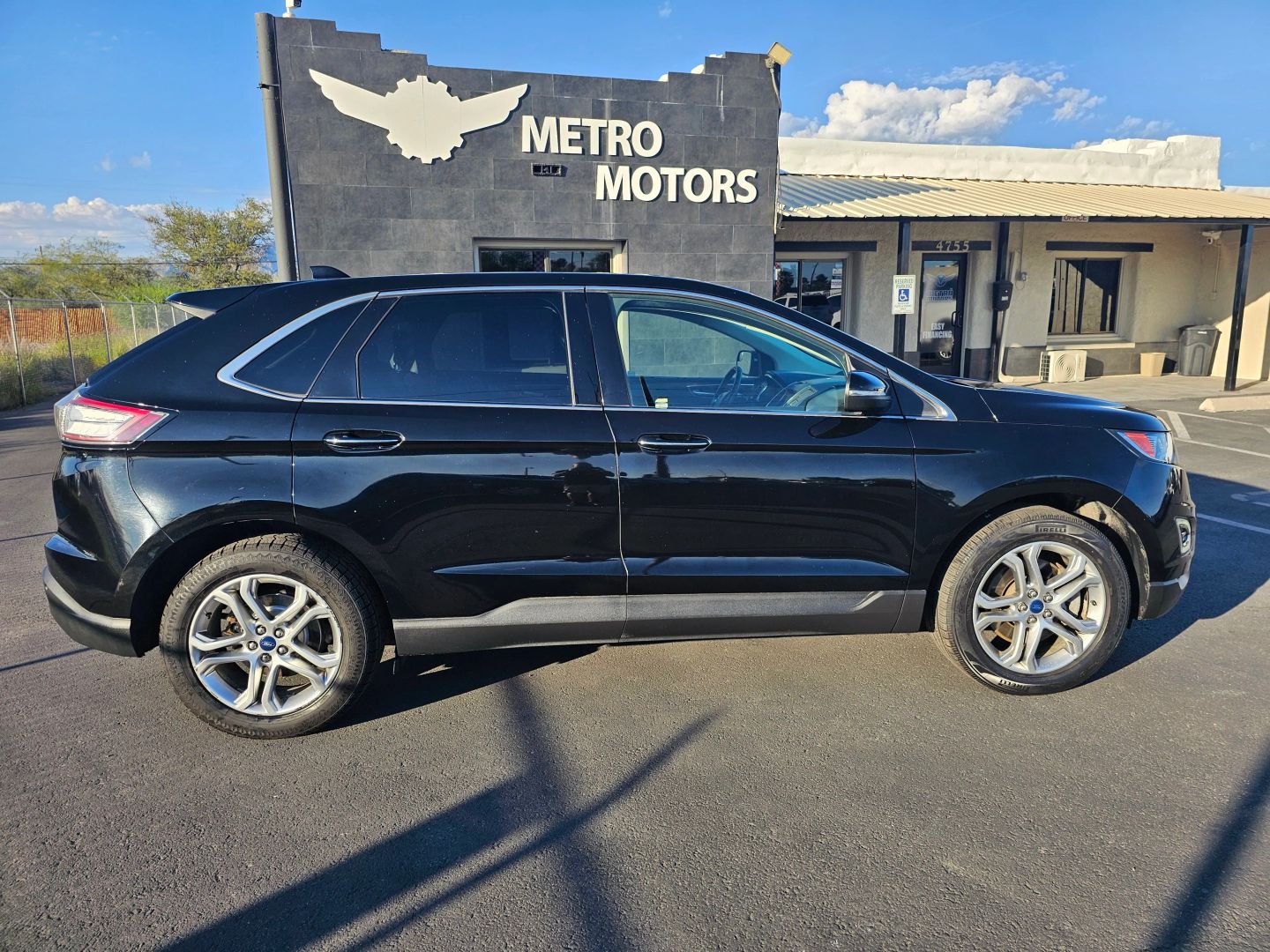 2018 Ford Edge Titanium - Photo 2