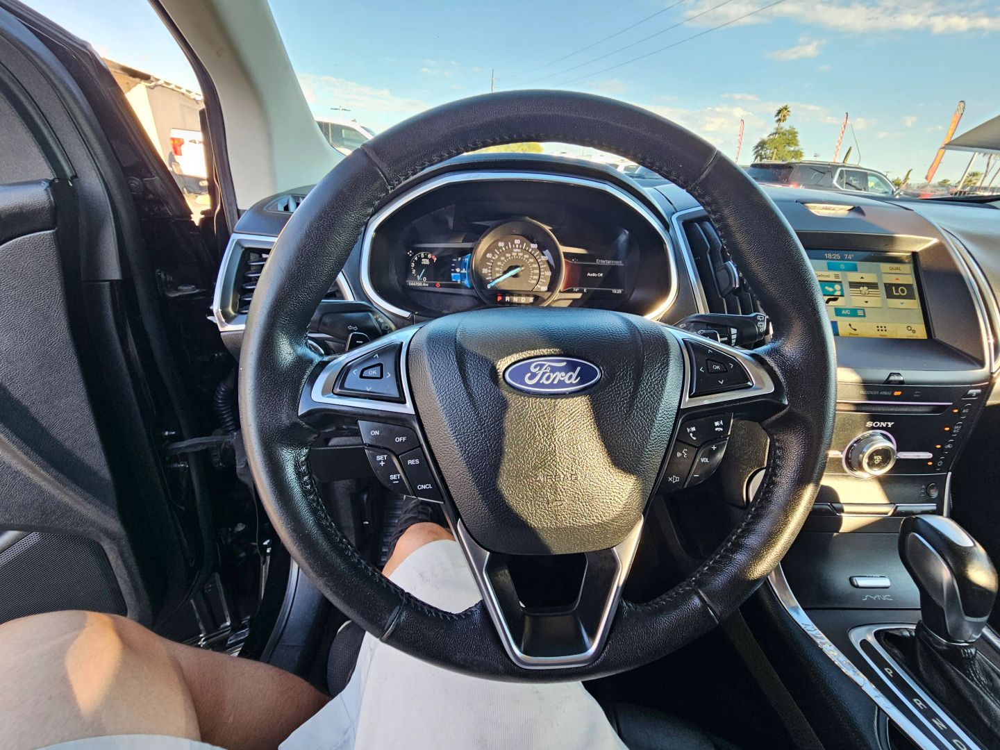 2018 Ford Edge Titanium - Photo 14