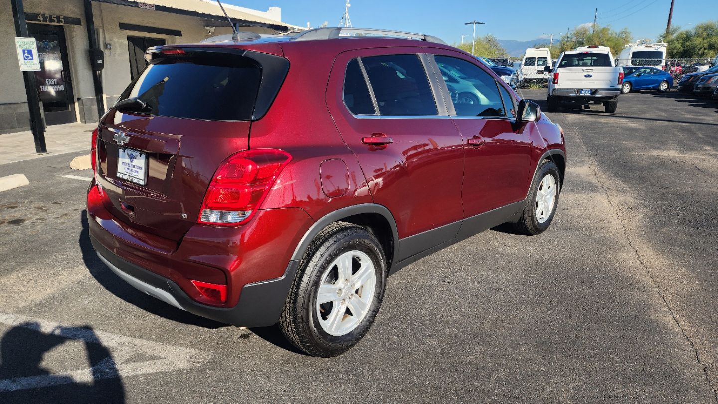 2017 Chevrolet Trax LT photo 3
