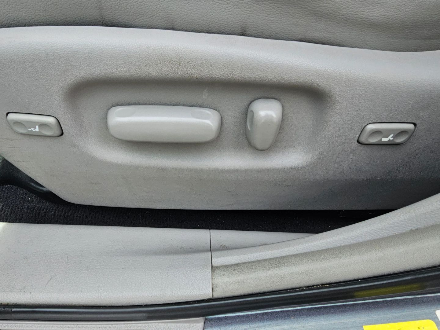 2013 Toyota Highlander Limited - Photo 9