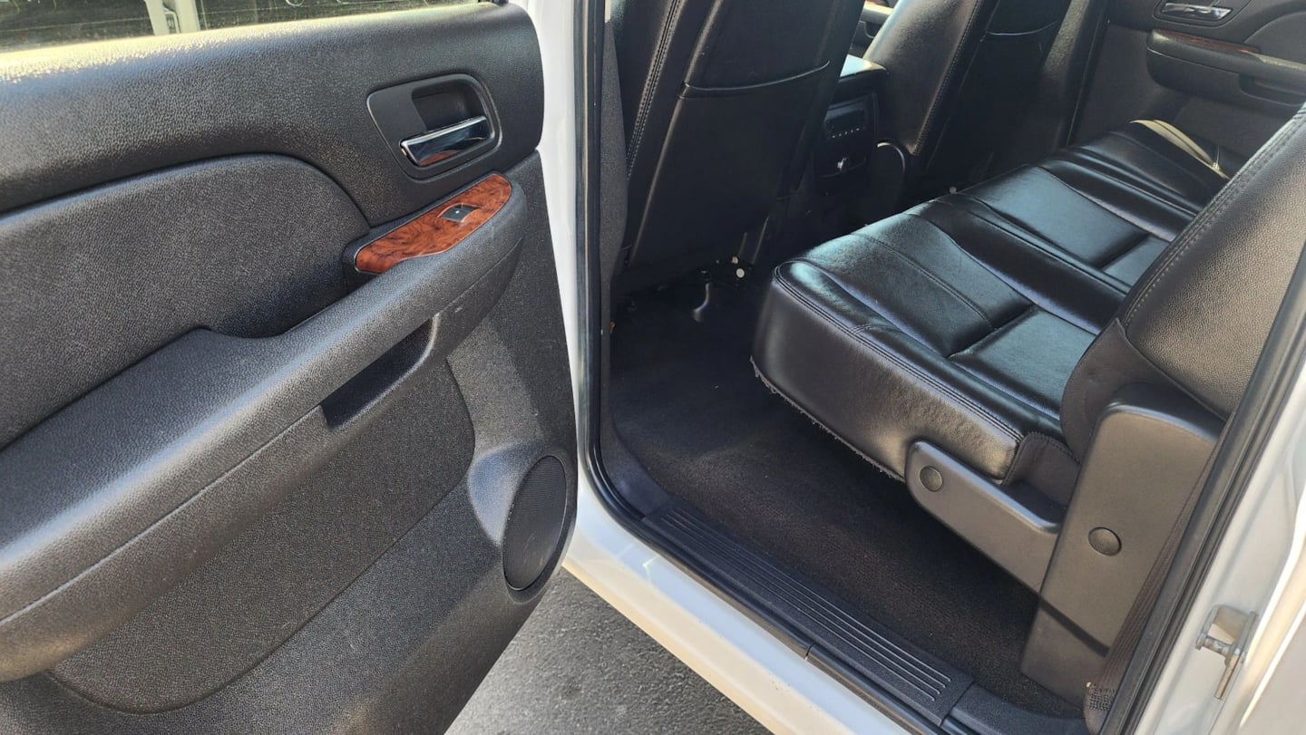 Chevrolet Silverado photo 12