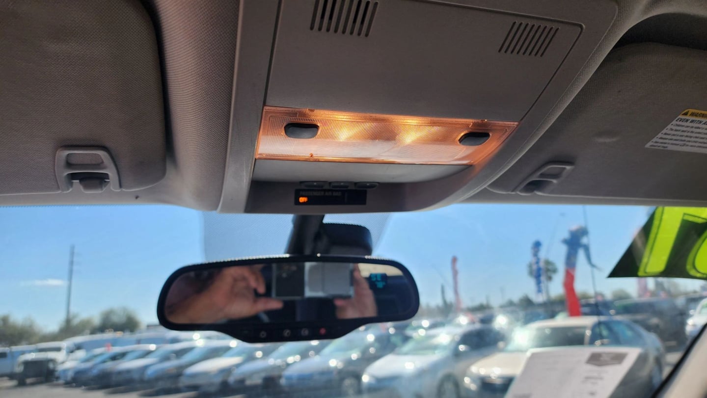 Chevrolet Silverado photo 26