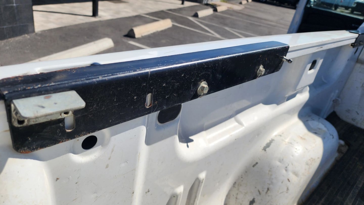 Chevrolet Silverado photo 37