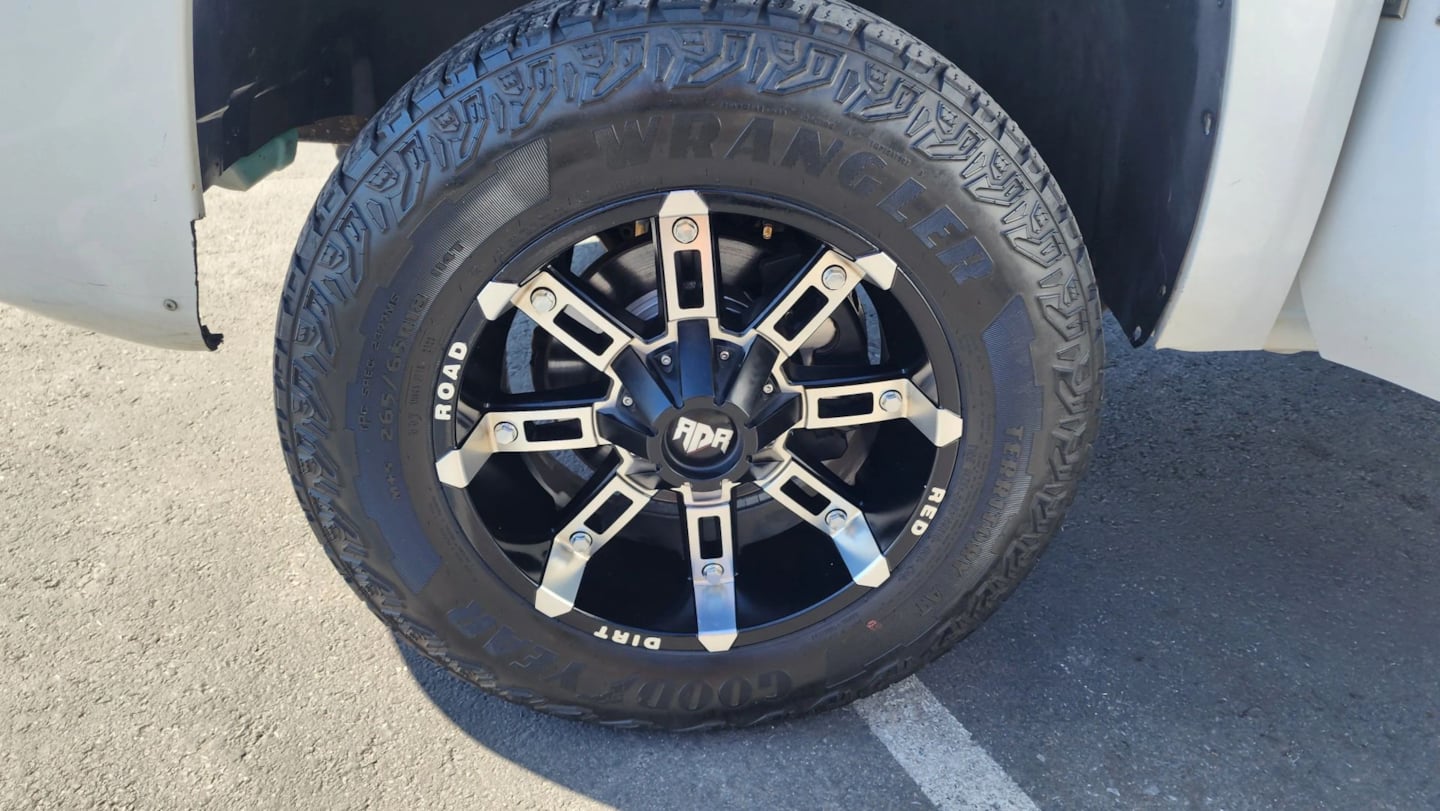 Chevrolet Silverado photo 41