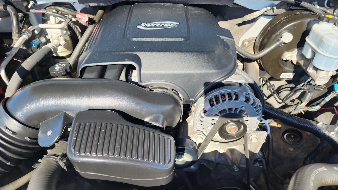 Chevrolet Silverado photo 48