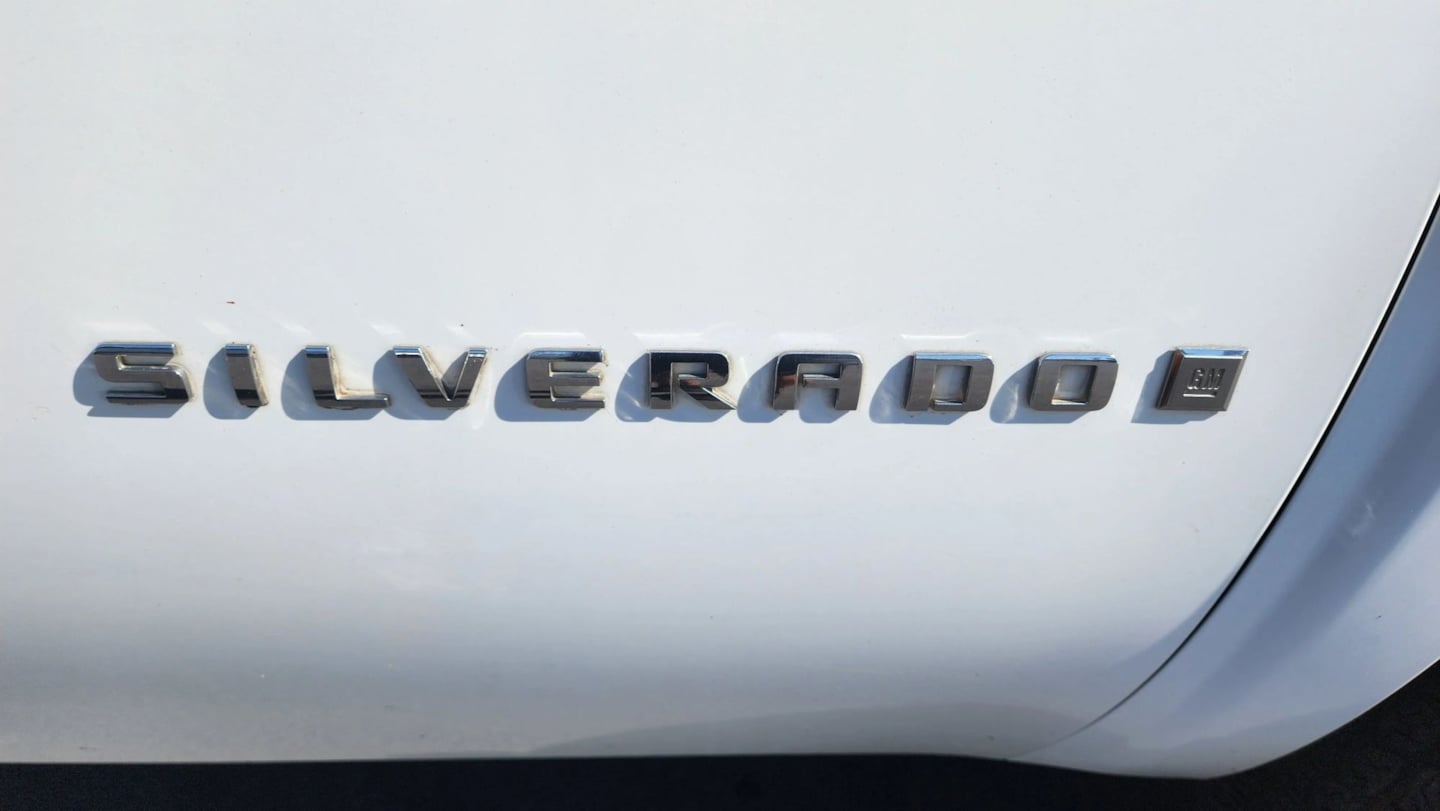 Chevrolet Silverado photo 53