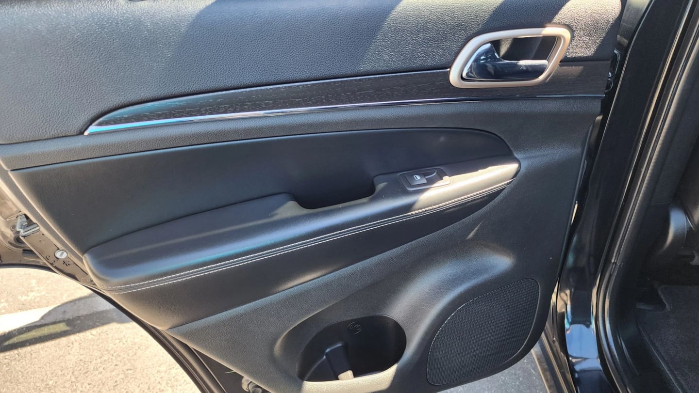 2016 Jeep Grand Cherokee Limited - Photo 21