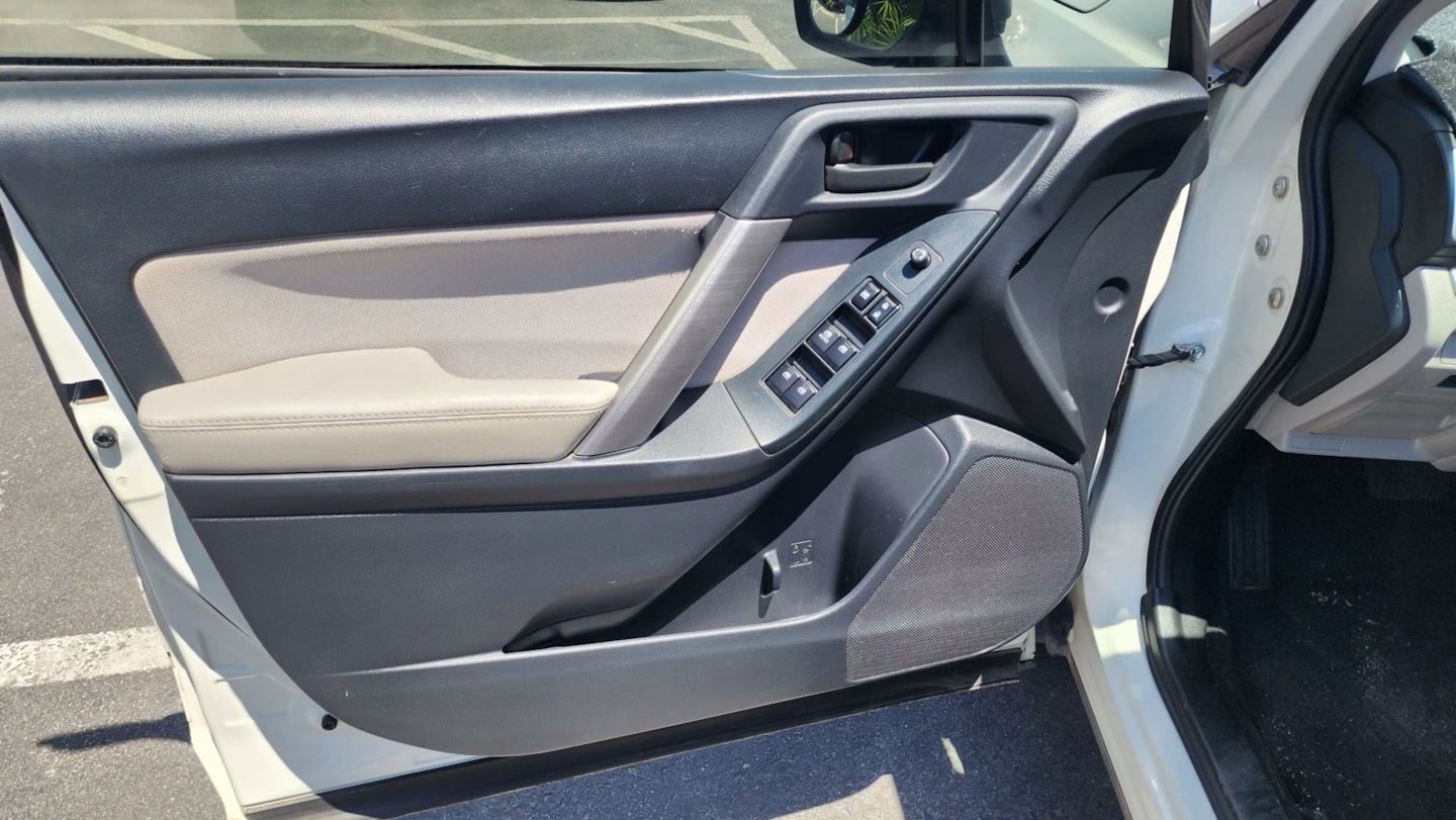 2016 Subaru Forester i - Photo 22