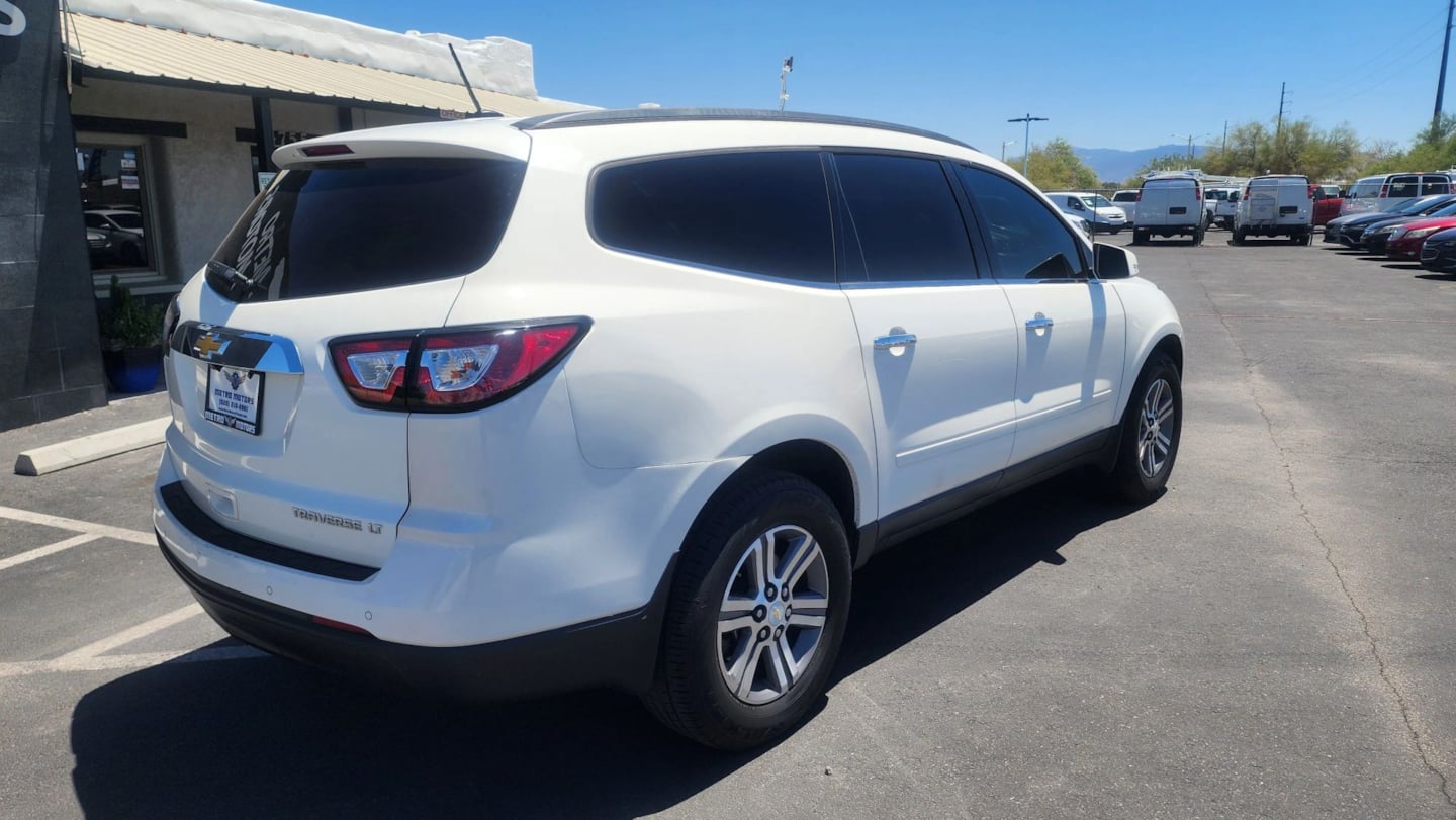 Chevrolet Traverse photo 4