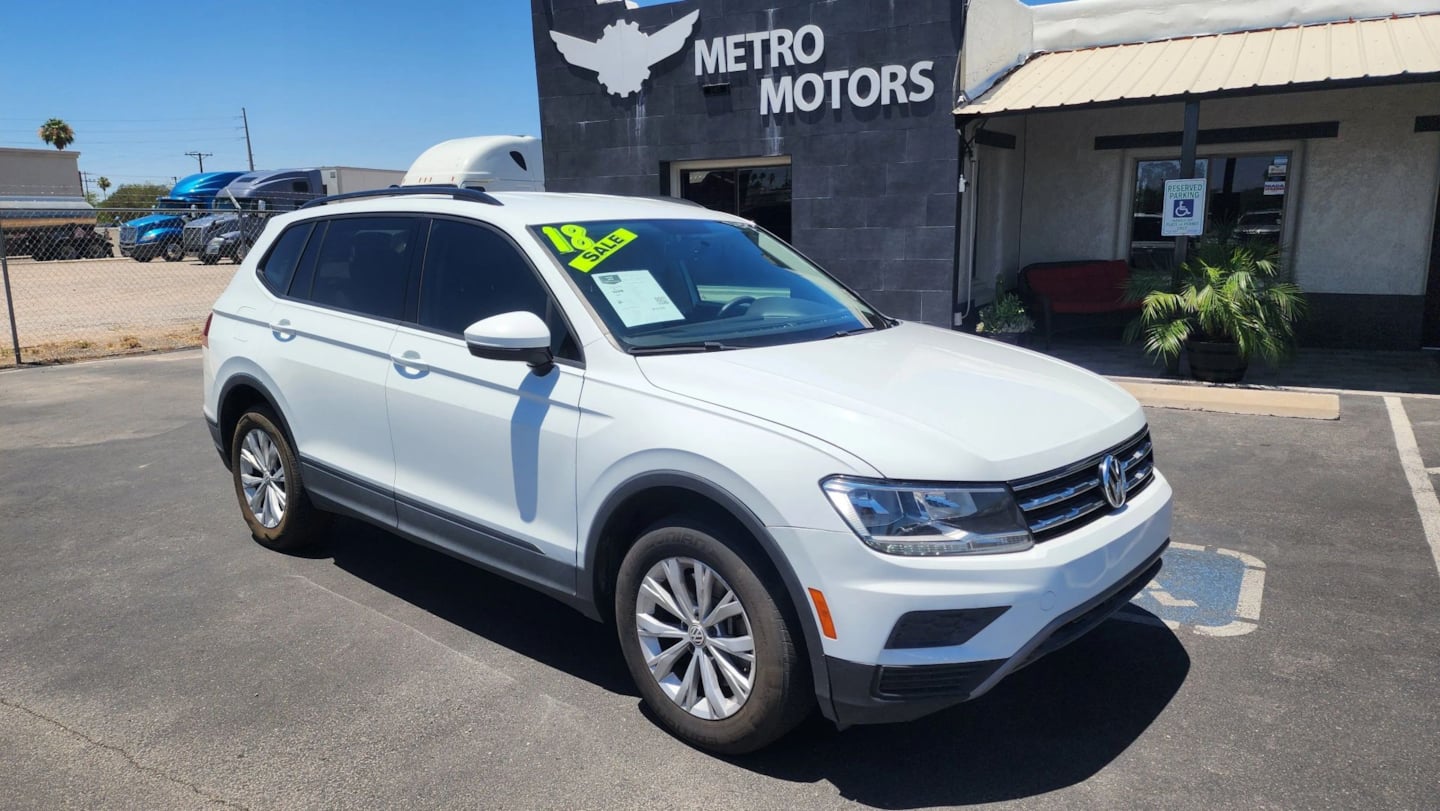 2018 Volkswagen Tiguan S - Photo 2