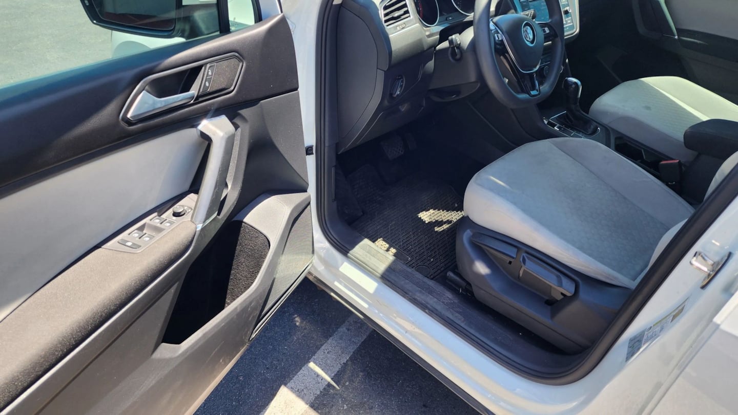 2018 Volkswagen Tiguan S - Photo 10